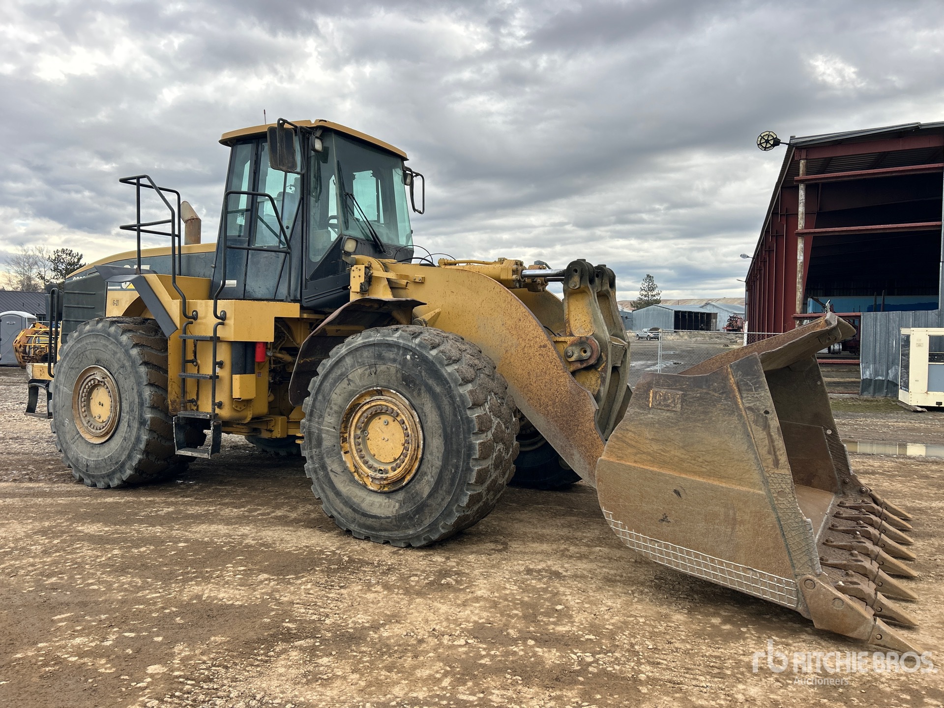 General Appearance with Picture, Right Front Corner