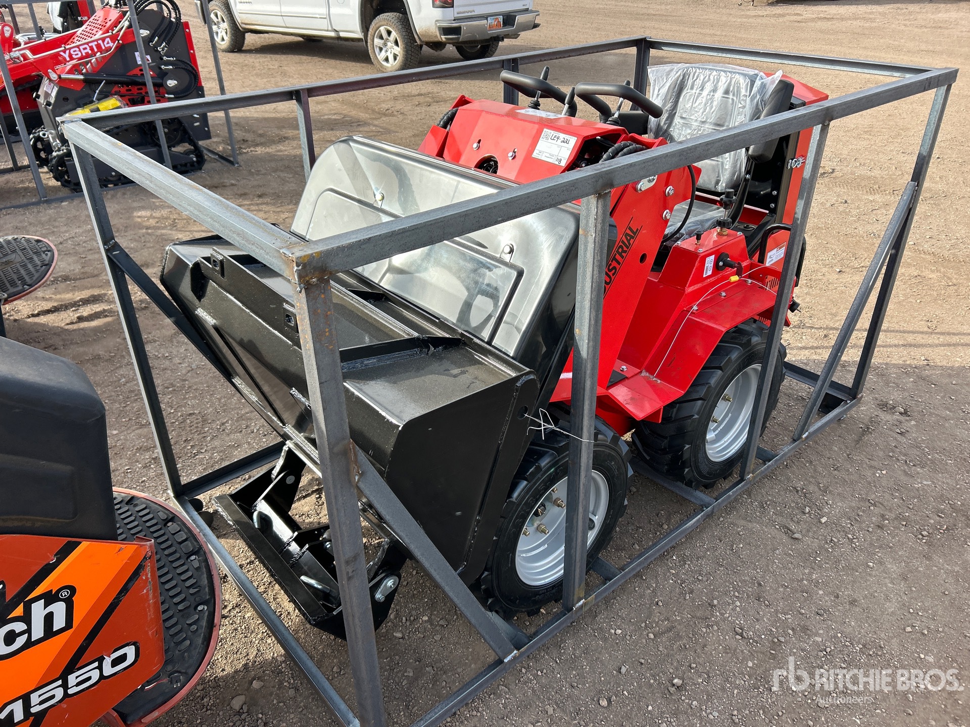 General Appearance with Bild, Ecke vorne links