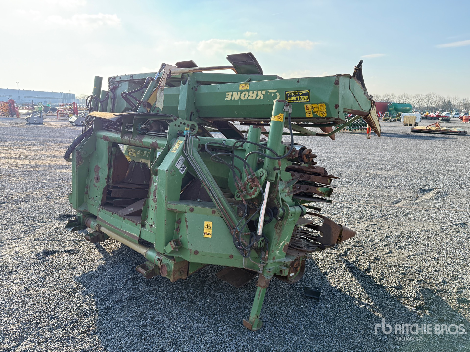 General Appearance with Foto, angolo anteriore sinistro