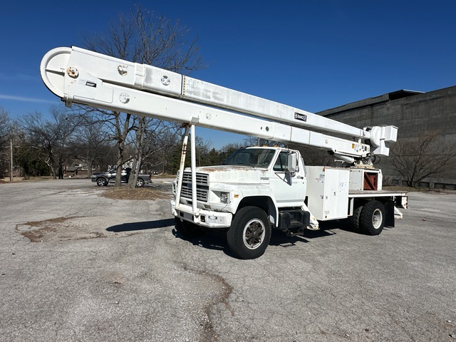 1989 Hi-Ranger 6H-65PBI 65 ft on 1989 Ford F800 4x2 Bucket Truck