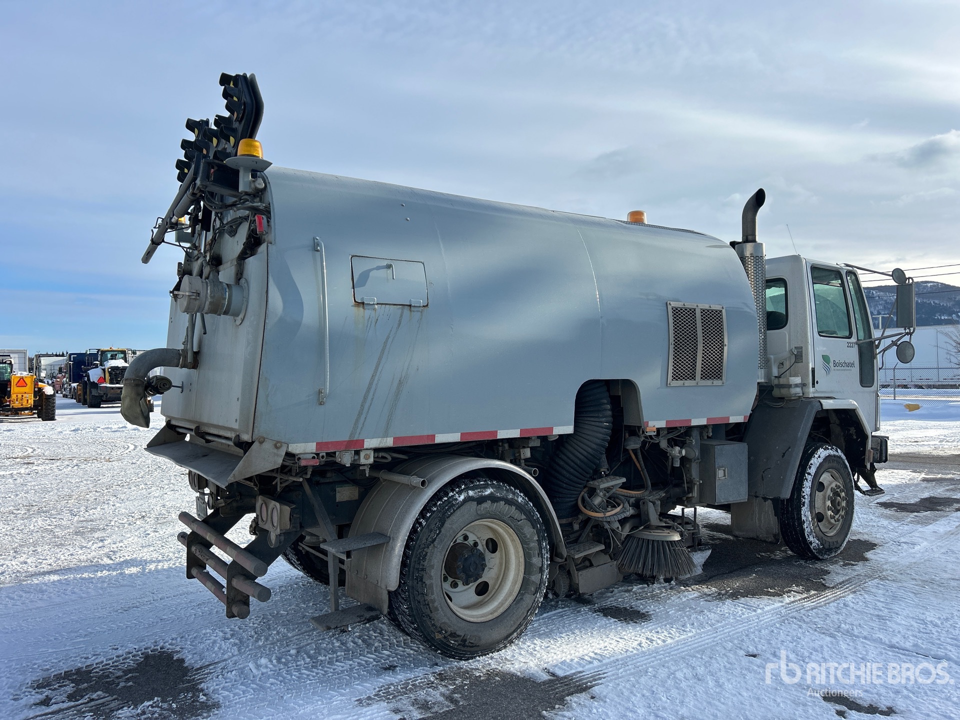 General Appearance with Imagen: esquina trasera derecha