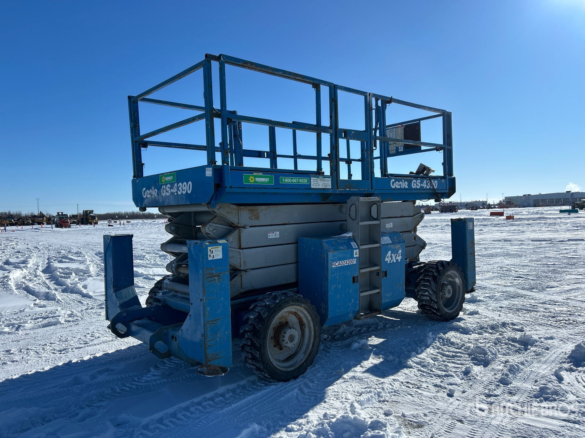 Aspect général with Image, coin arrière droit