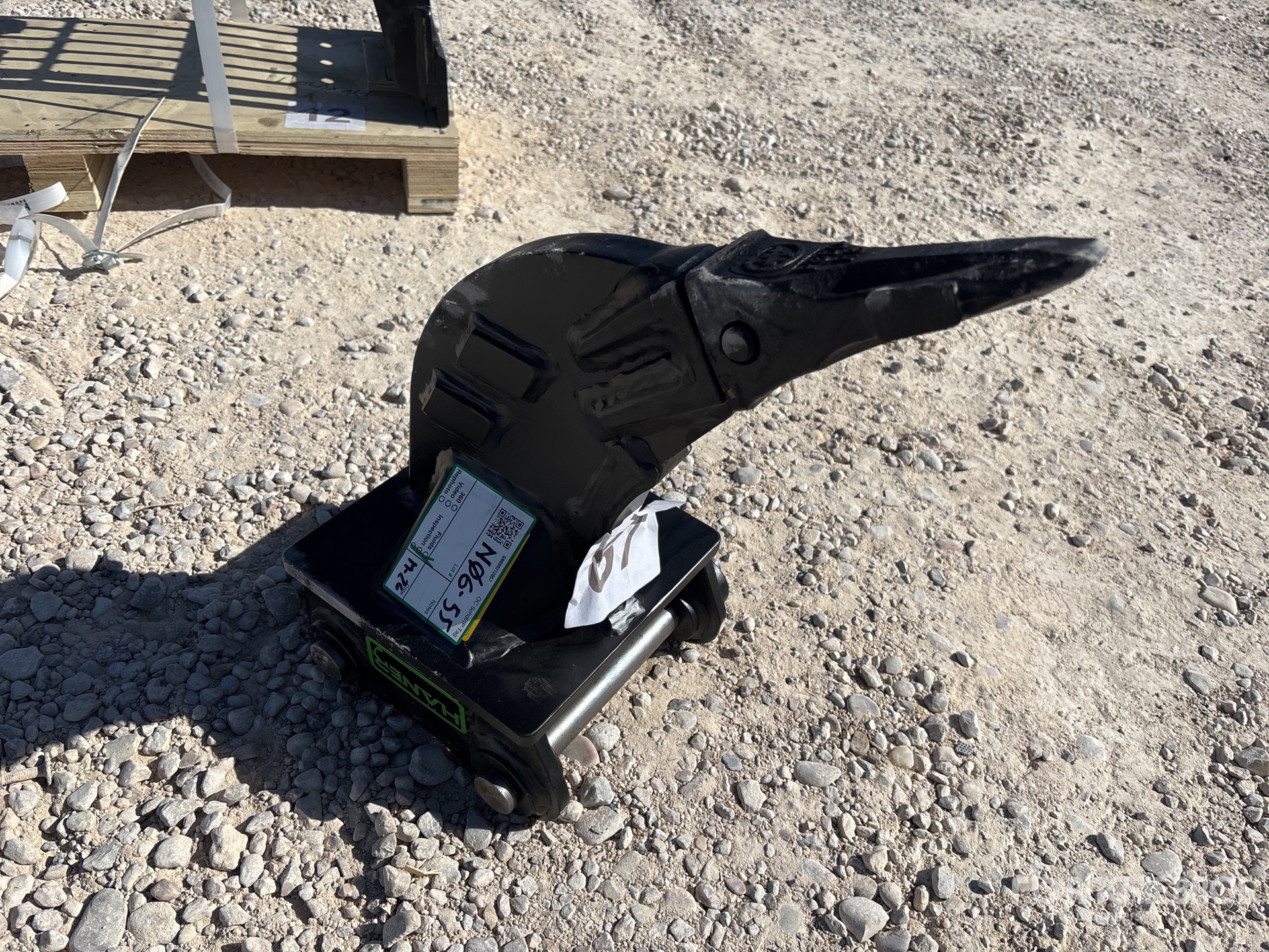 General Appearance with Bild, Ecke hinten links