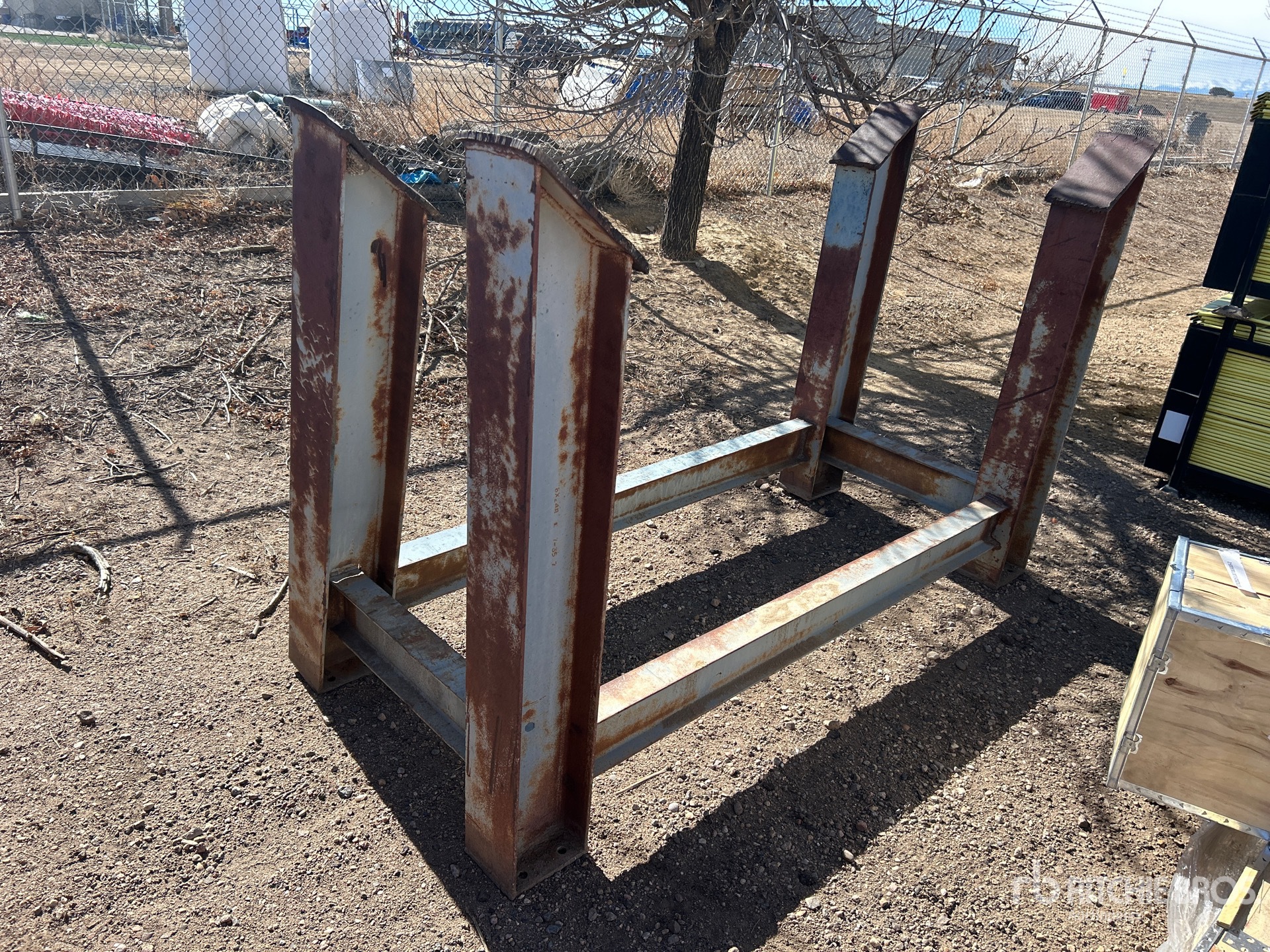 Aspect général with Image, coin avant droit