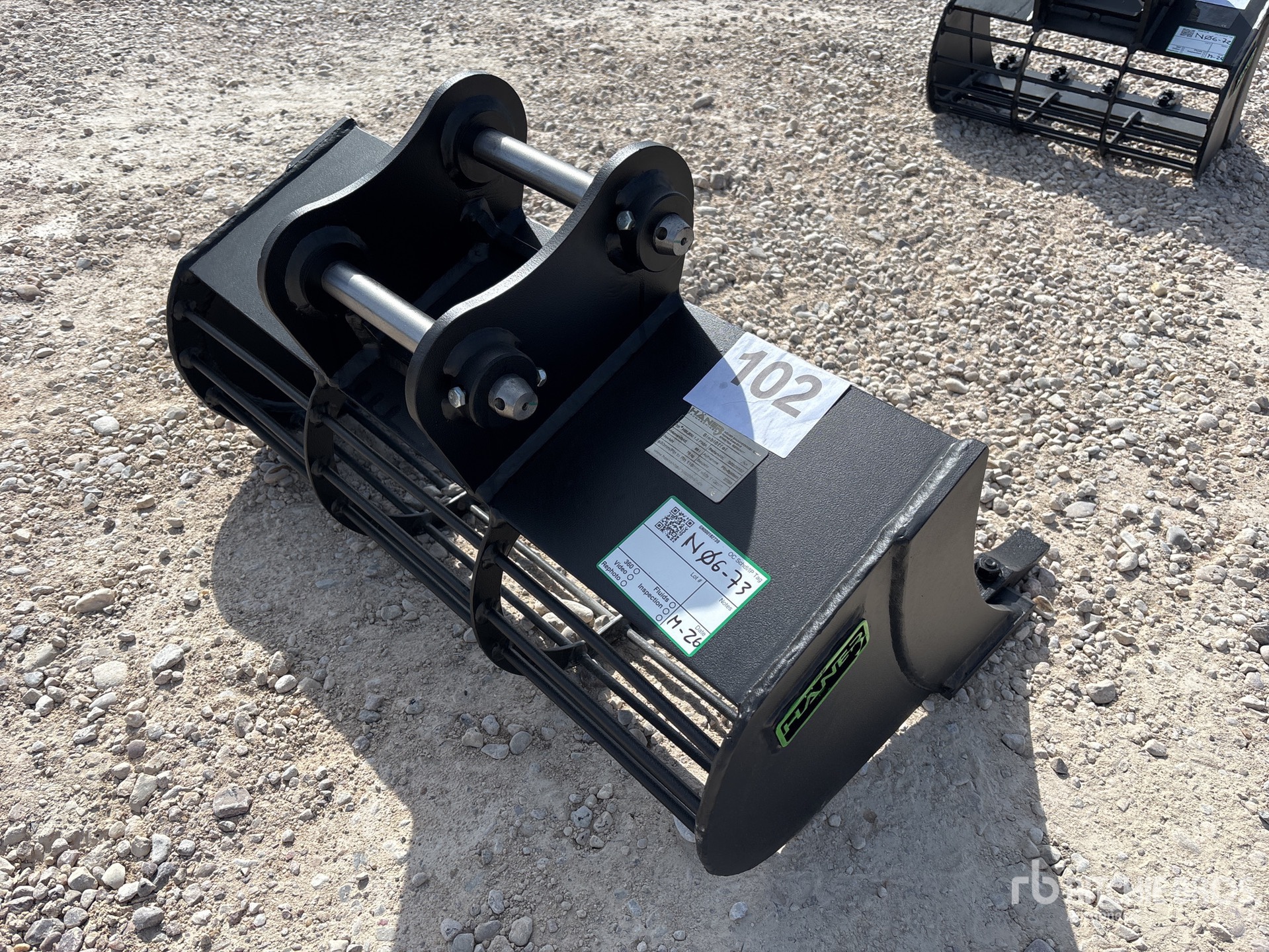 General Appearance with Picture, Left Rear Corner