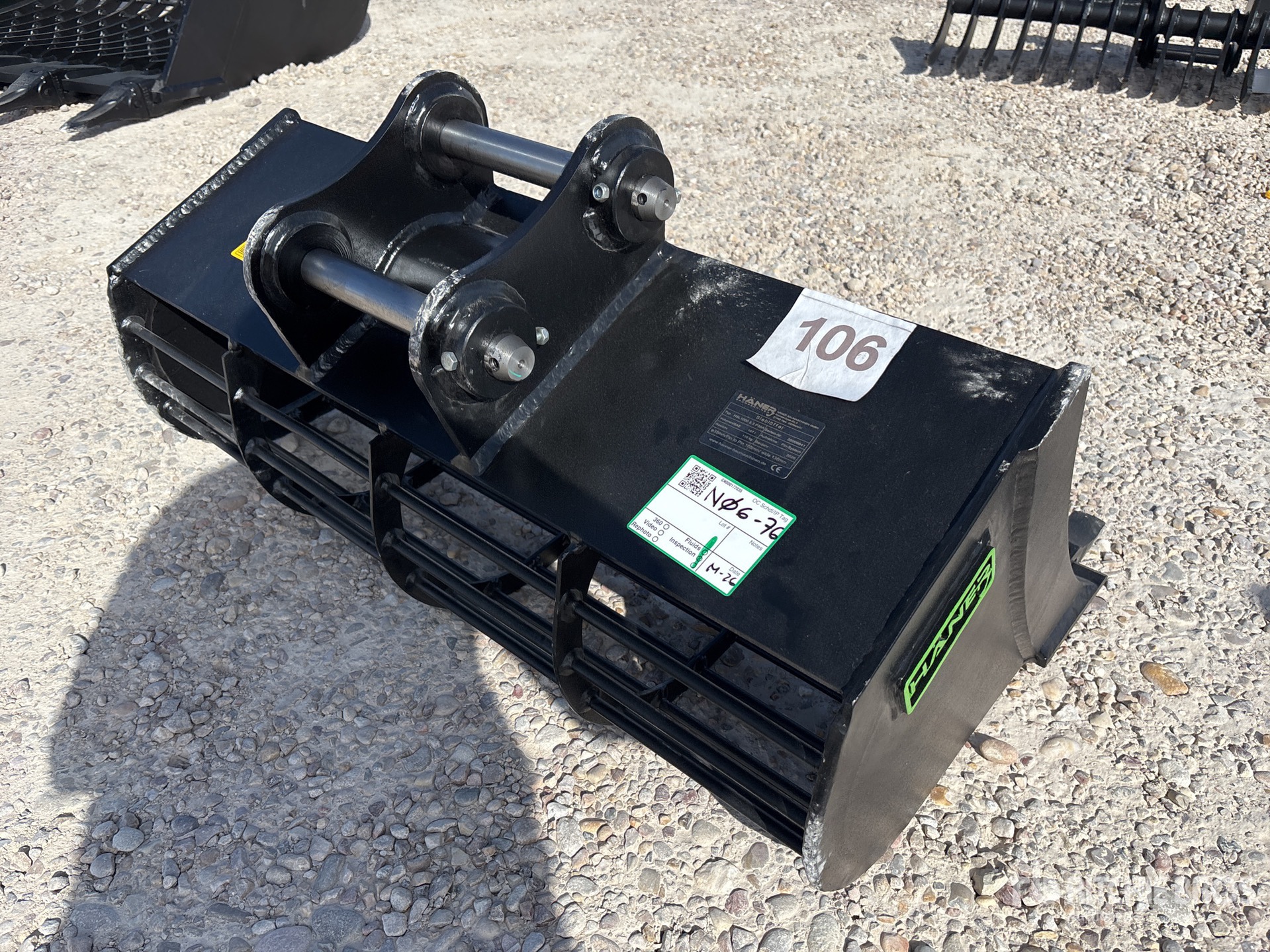 General Appearance with Picture, Left Rear Corner