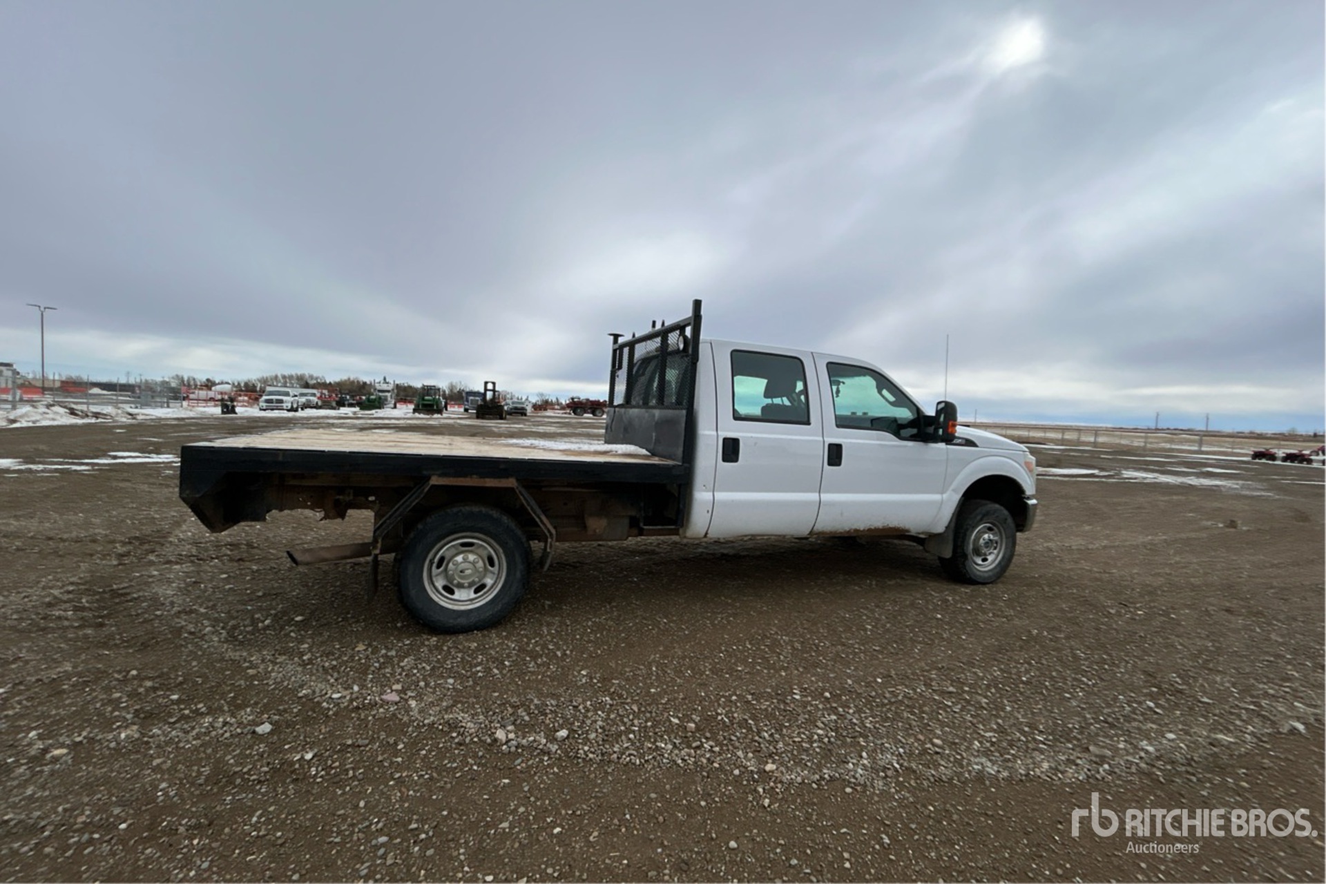 General Appearance with Bild, Ecke hinten rechts