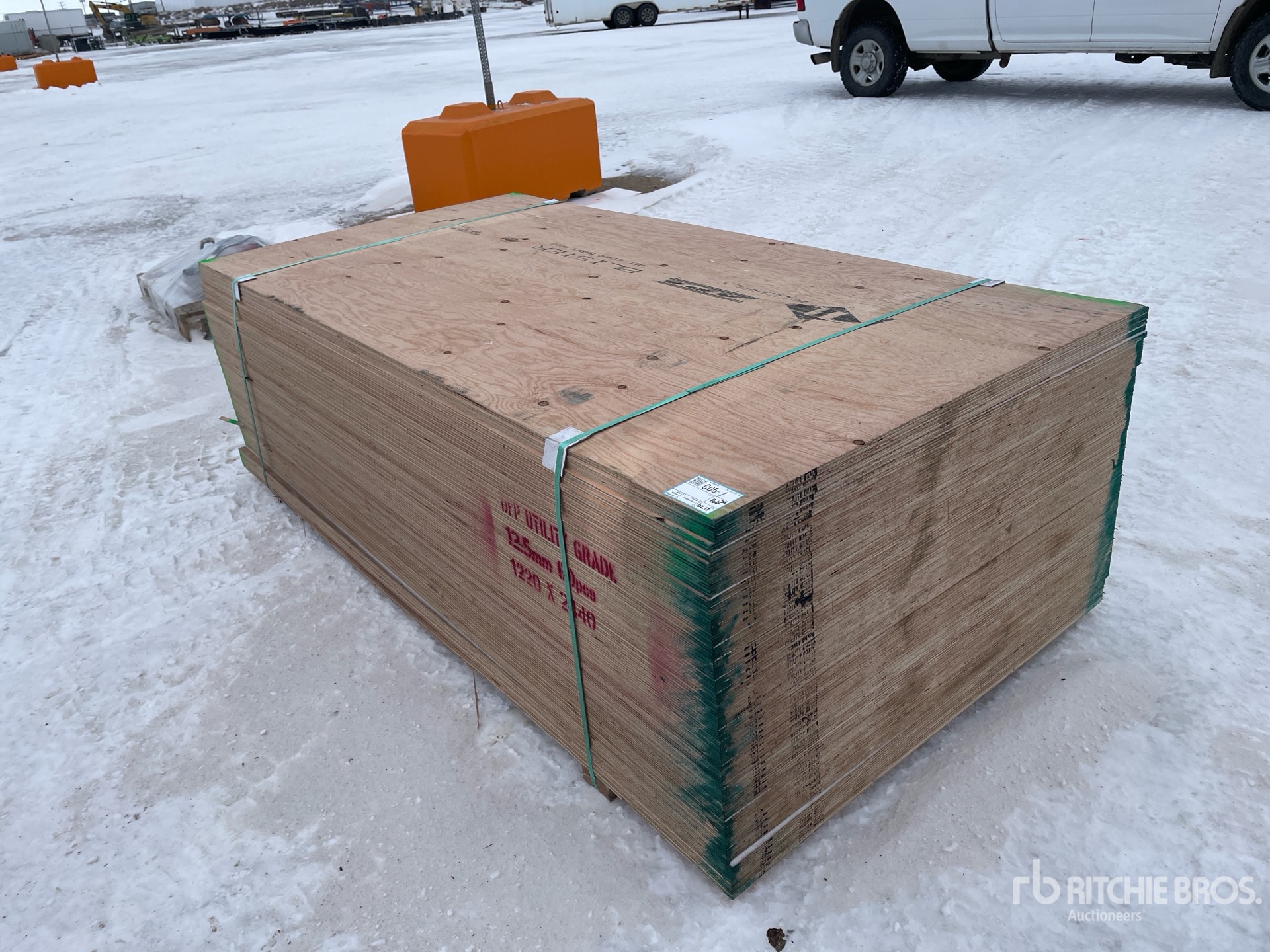 General Appearance with Bild, Ecke vorne links