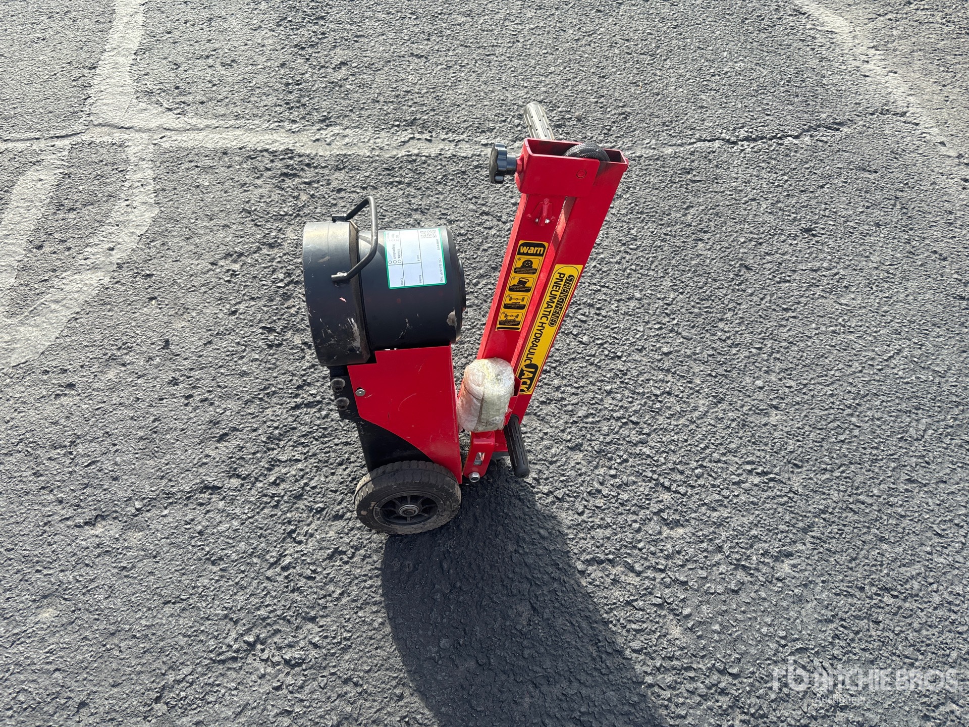 General Appearance with Foto, angolo anteriore sinistro