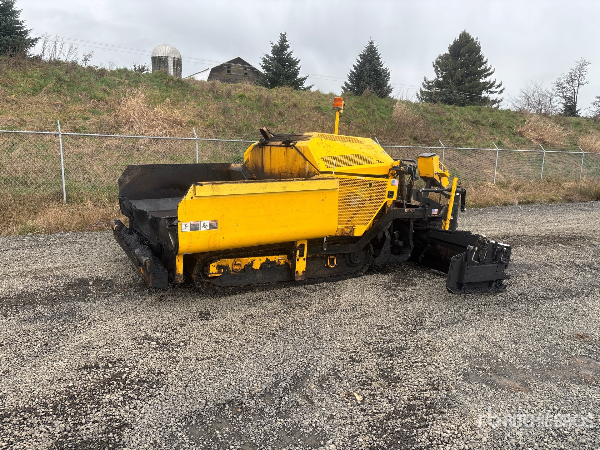 General Appearance with Featured Photo