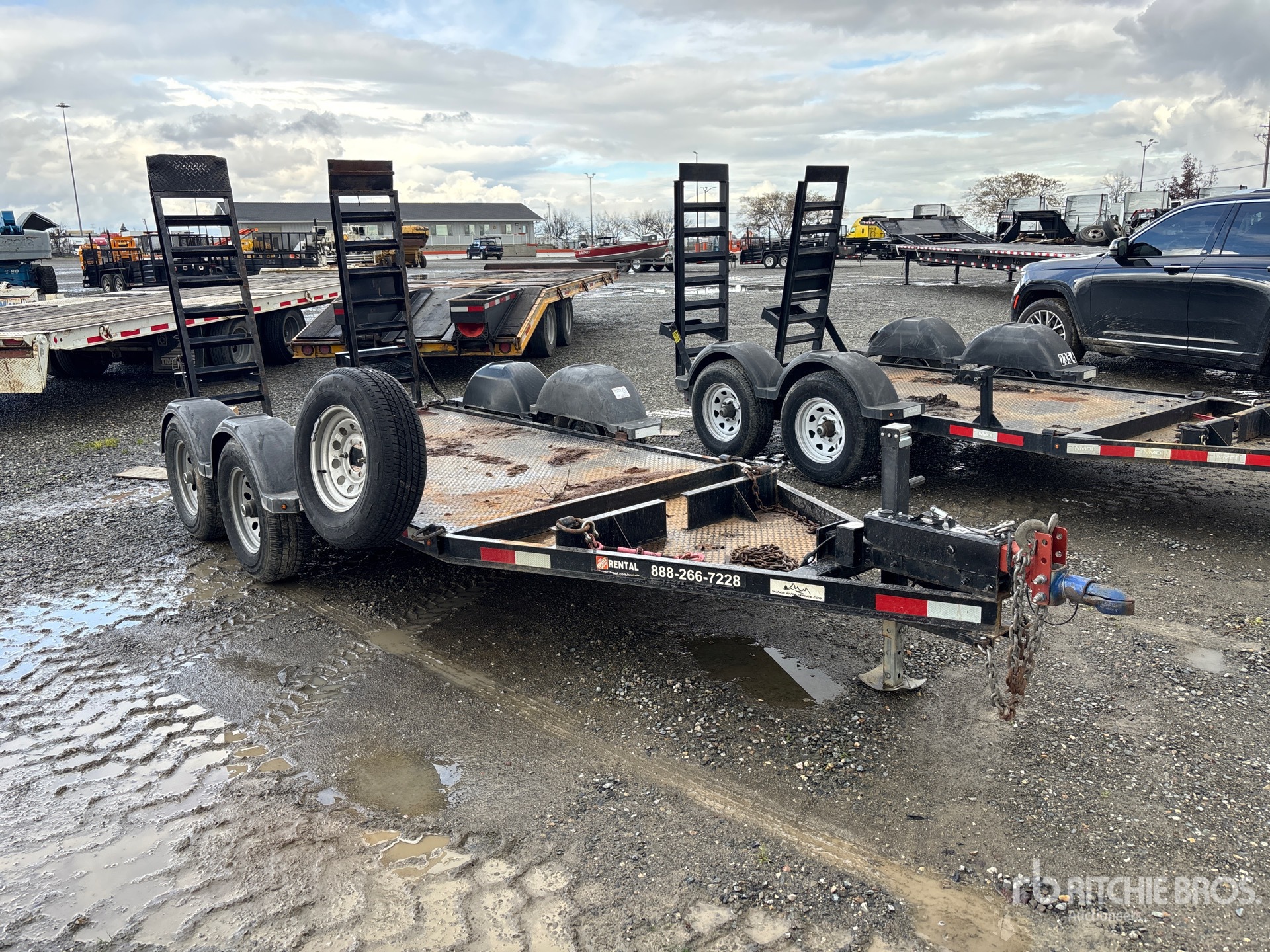 General Appearance with Picture, Right Front Corner