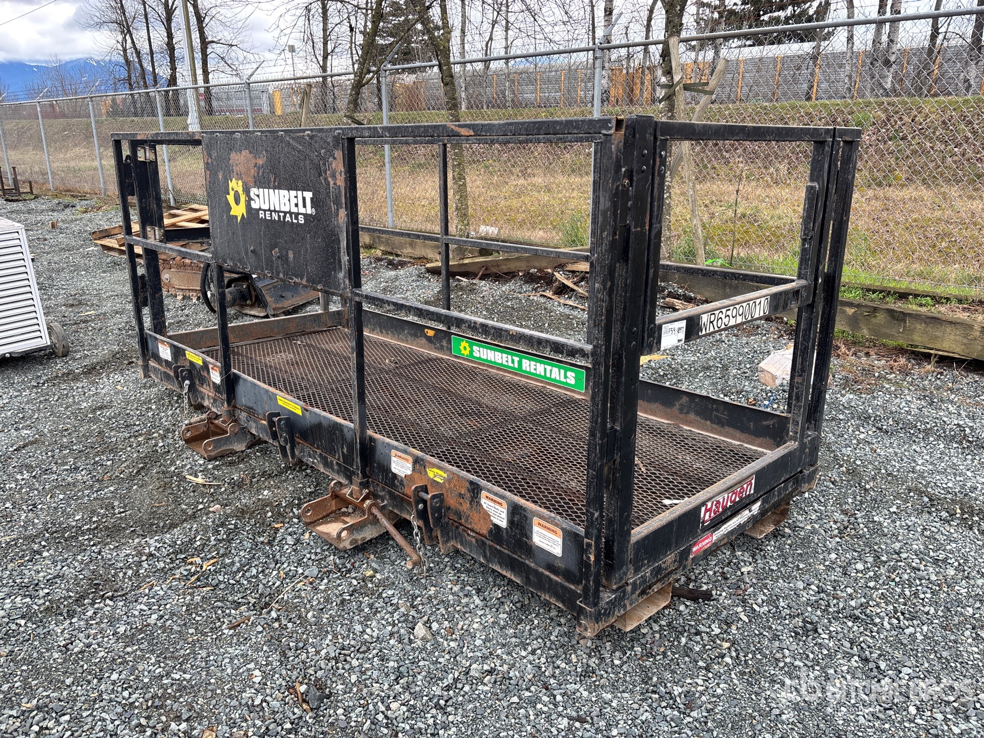 General Appearance with Foto, angolo anteriore sinistro