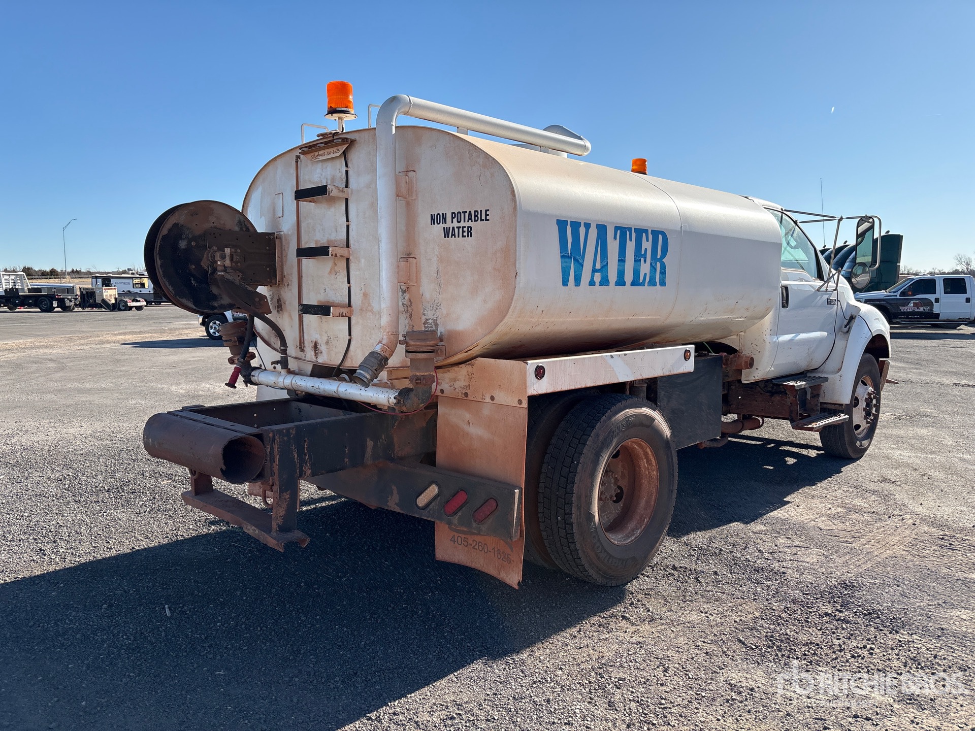 General Appearance with Picture, Right Rear Corner