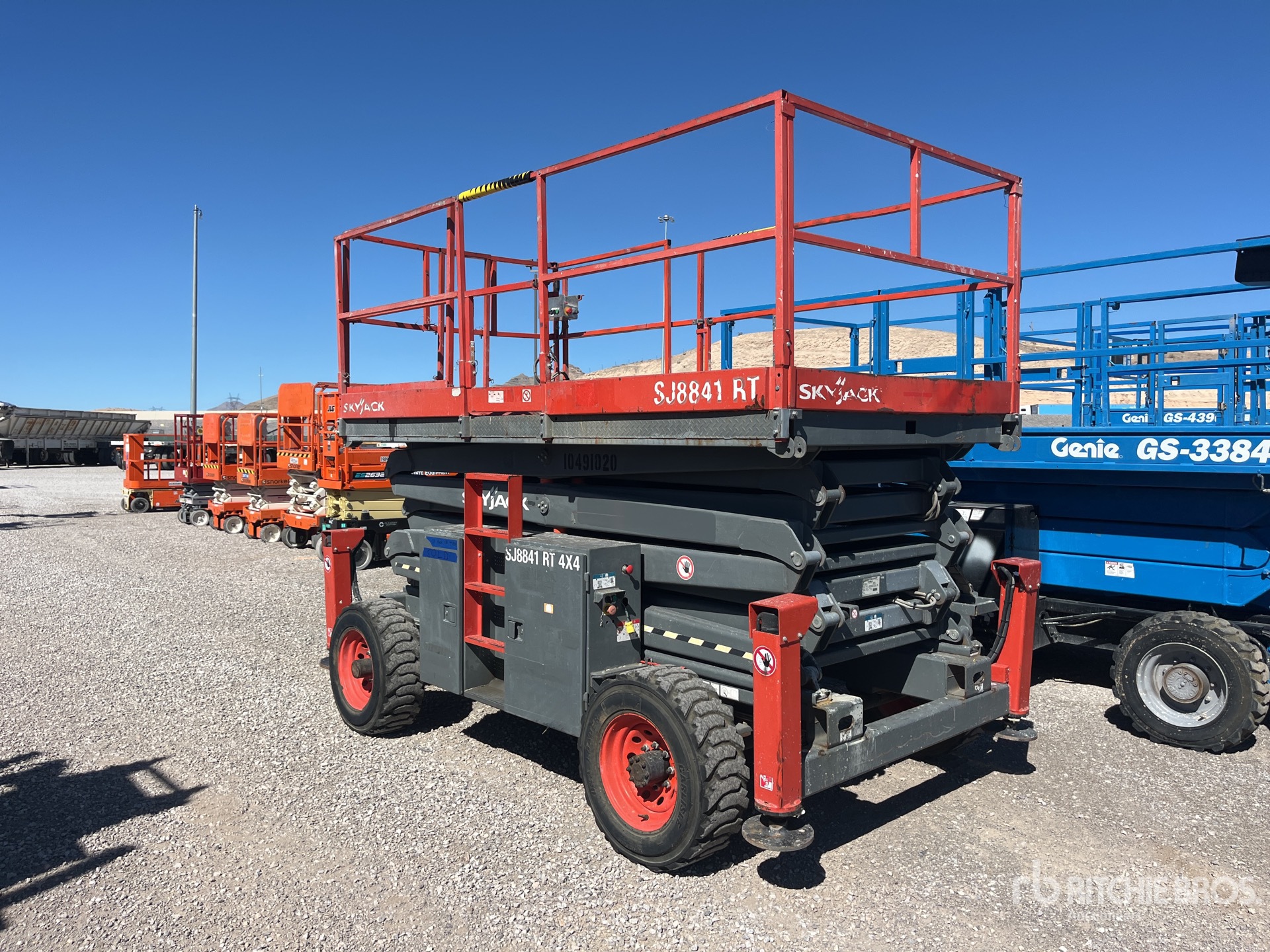 General Appearance with Imagen: esquina trasera derecha