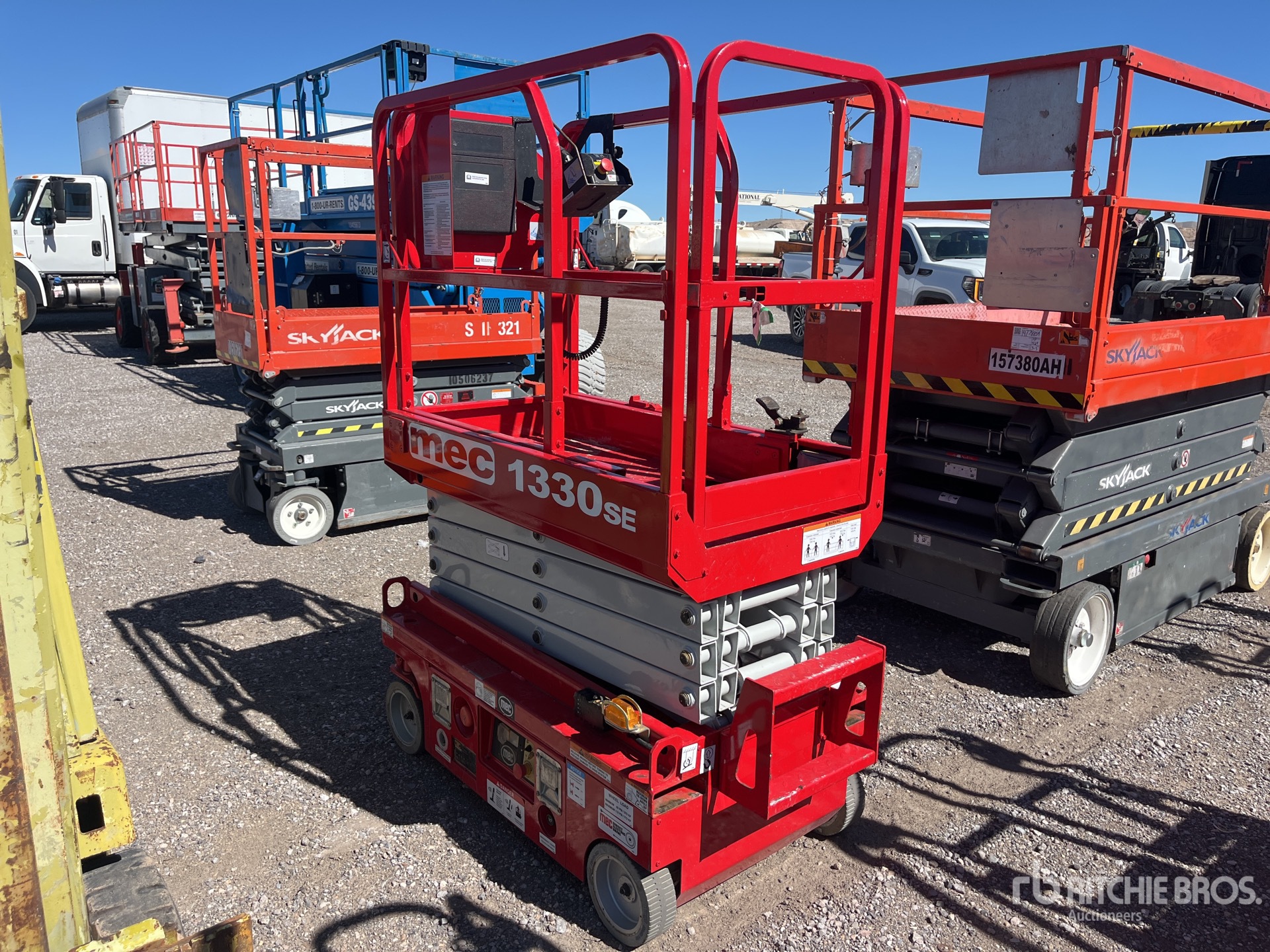 General Appearance with Imagen: esquina trasera derecha