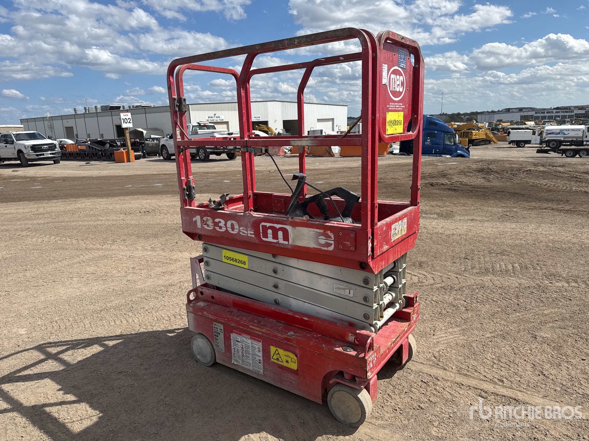 General Appearance with Picture, Right Front Corner