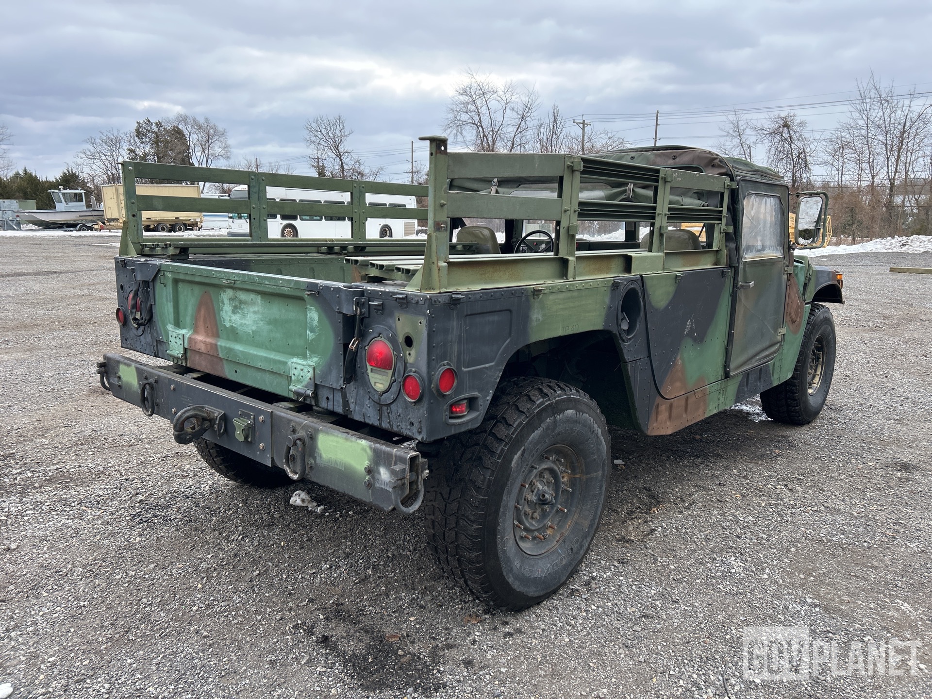 General Appearance with Picture, Right Rear Corner