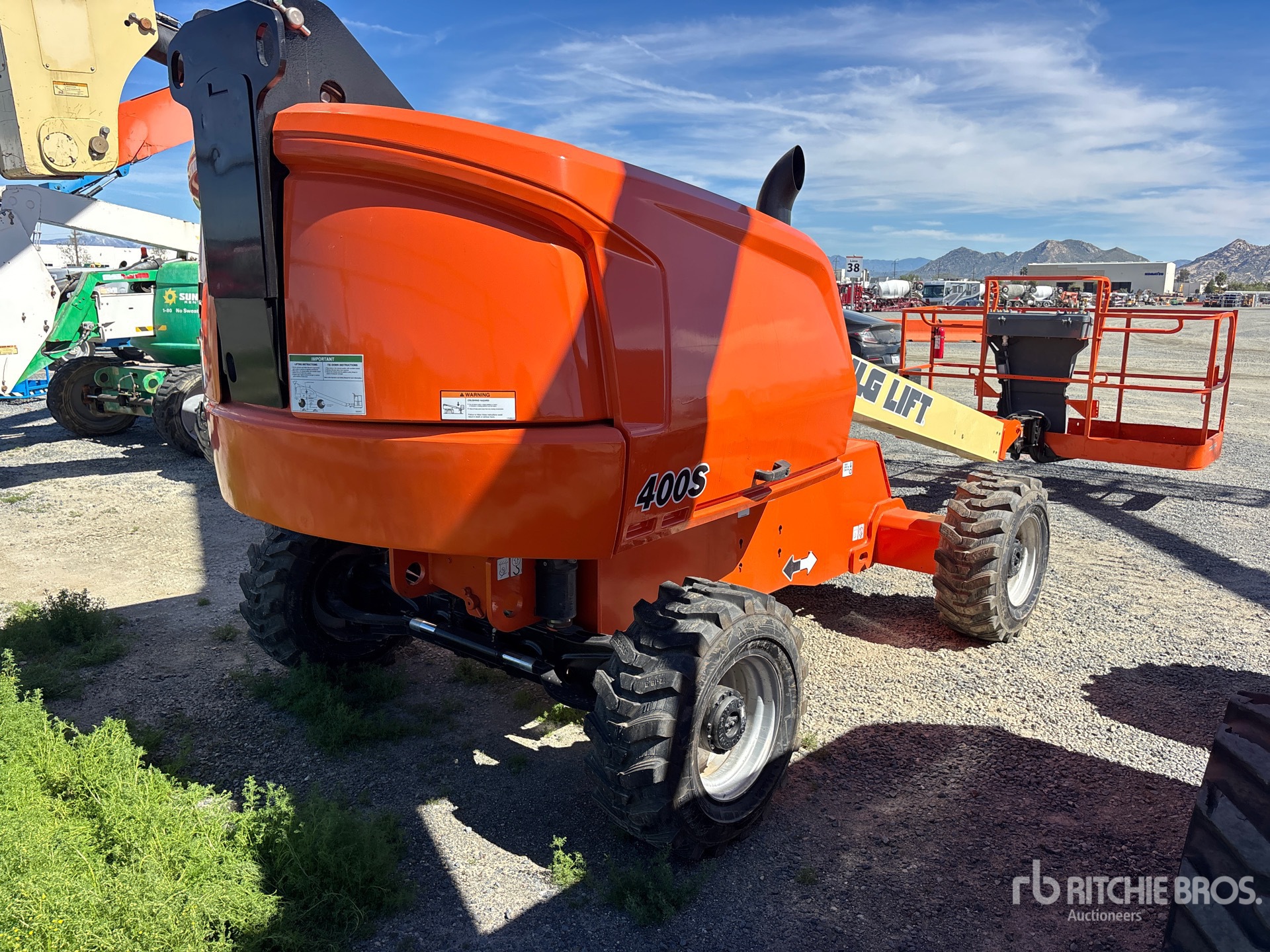 General Appearance with Picture, Right Rear Corner