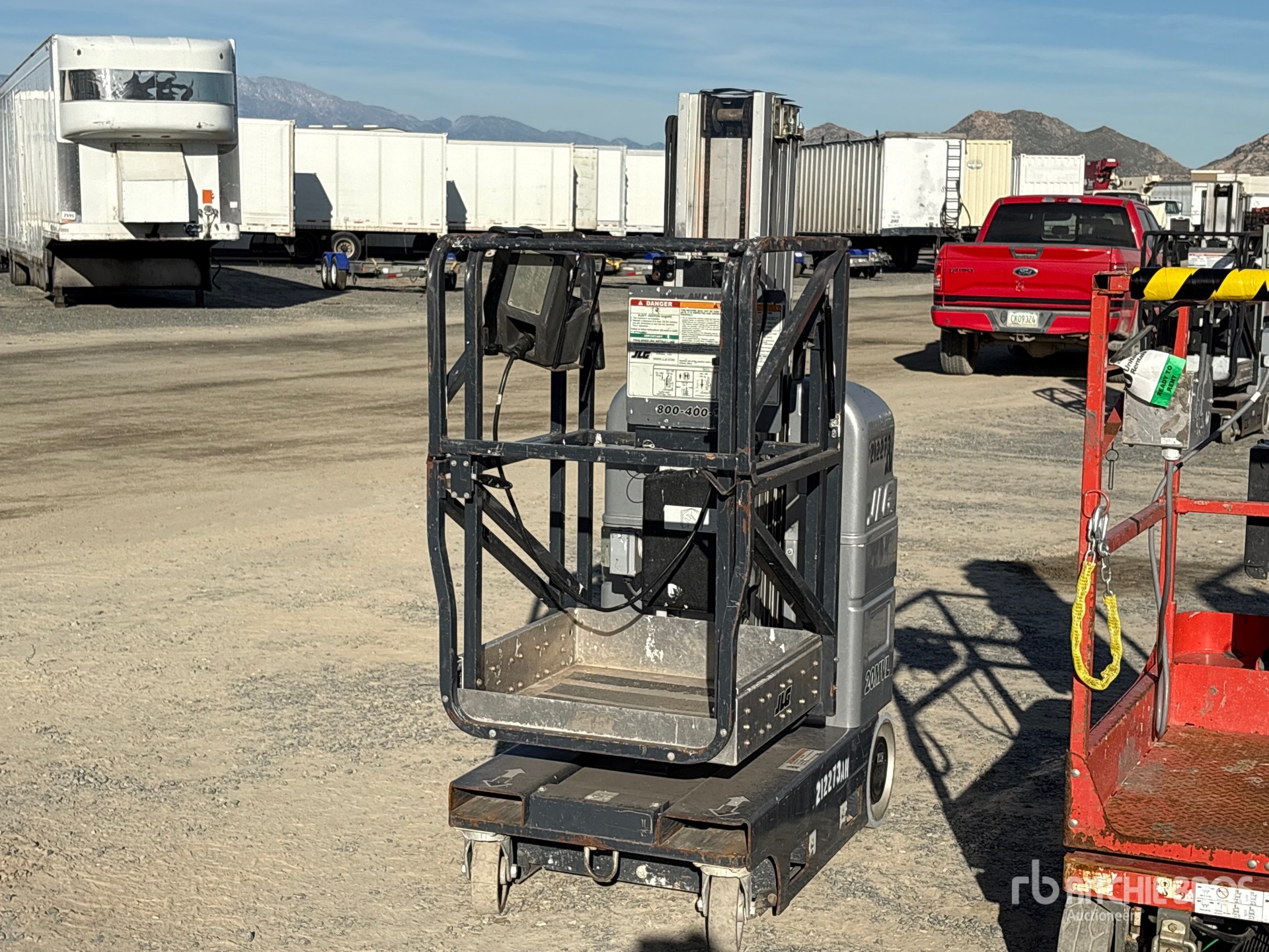 General Appearance with Picture, Left Front Corner