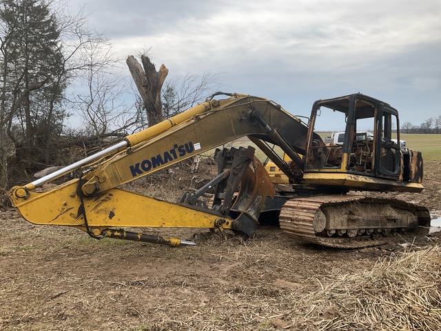 Komatsu PC200LC-8 Tracked Excavator (Inoperable)