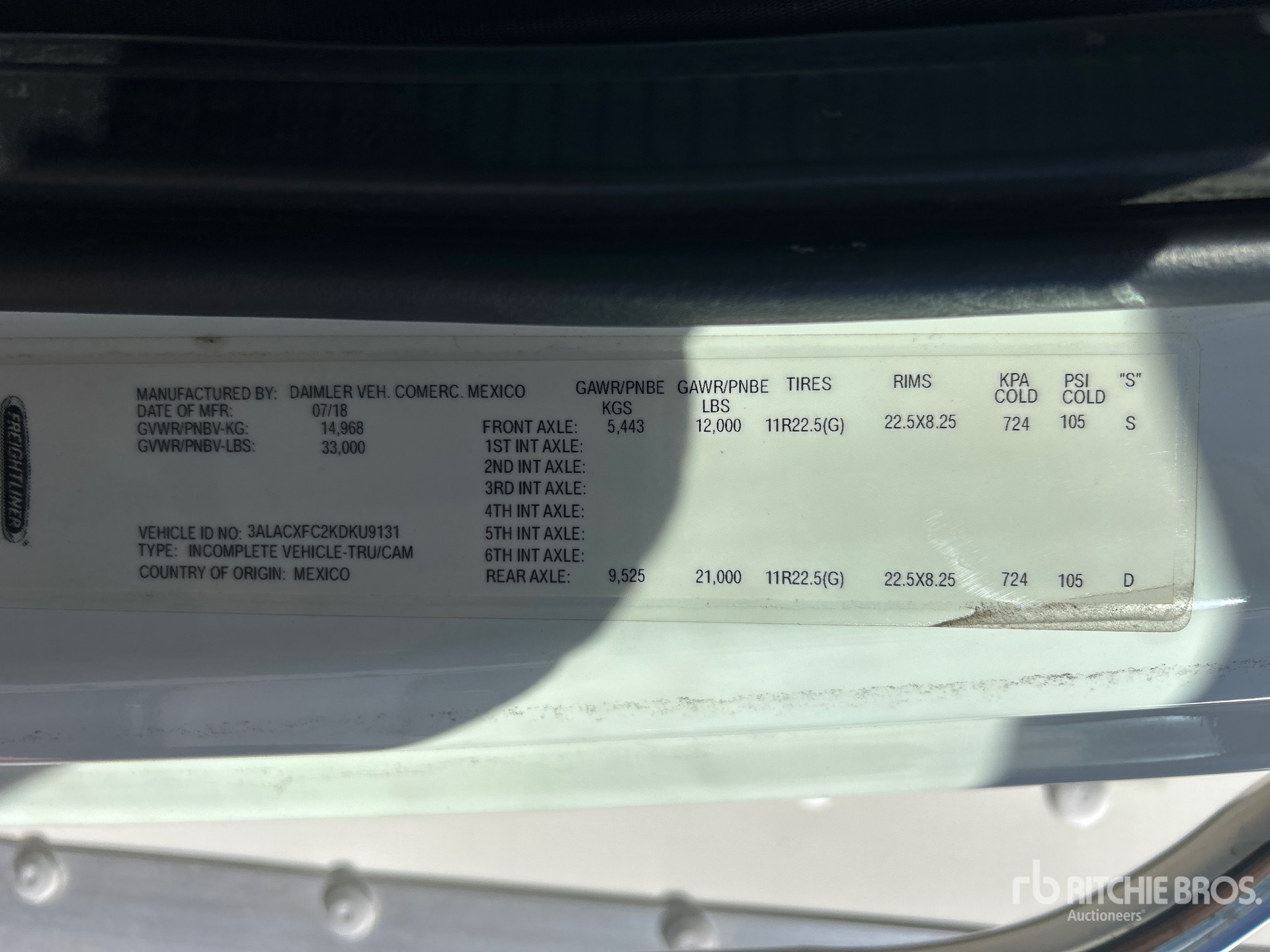 General Appearance with Serial Number / VIN