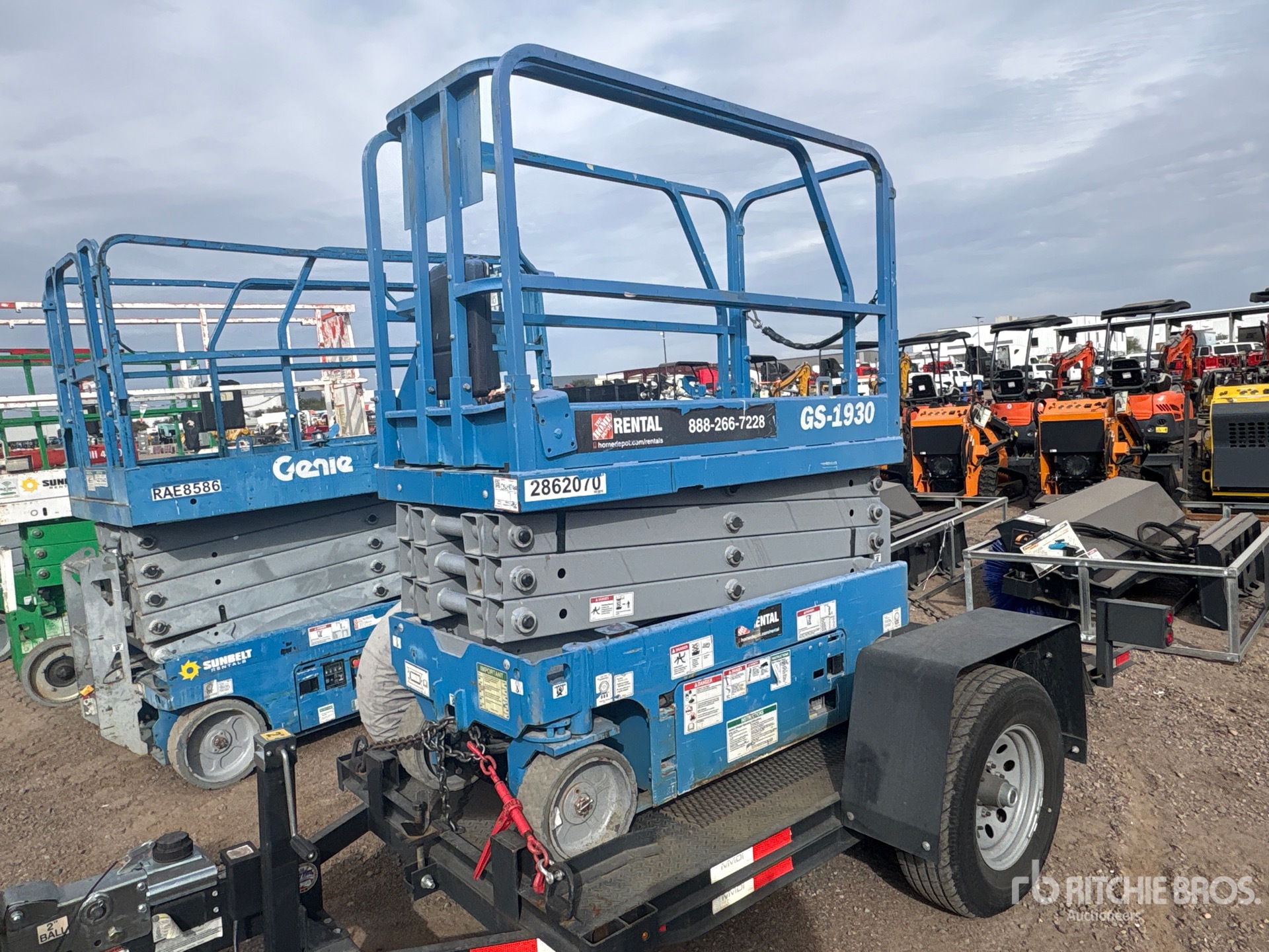 General Appearance with Bild, Ecke vorne links