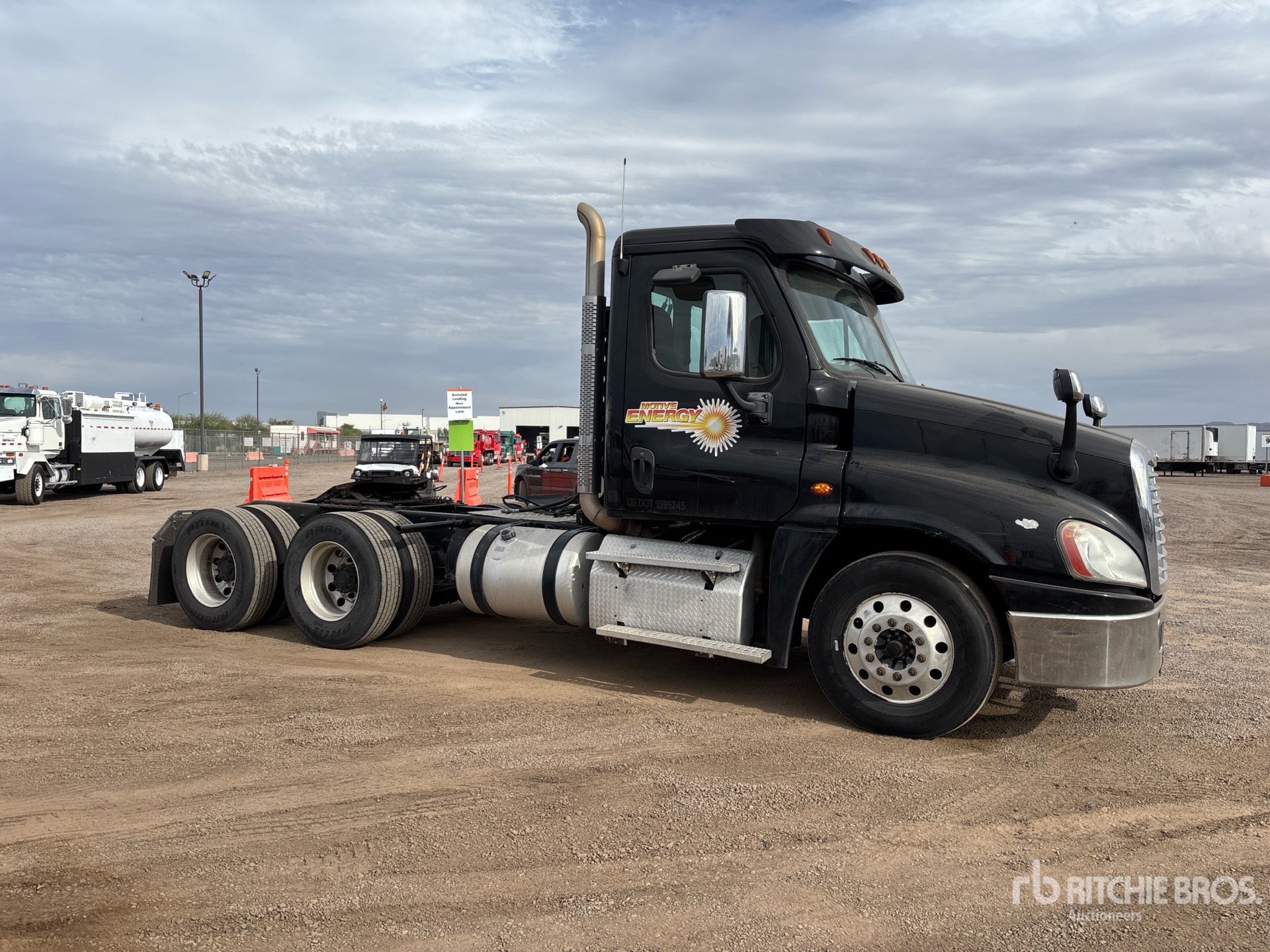 General Appearance with Picture, Right Front Corner