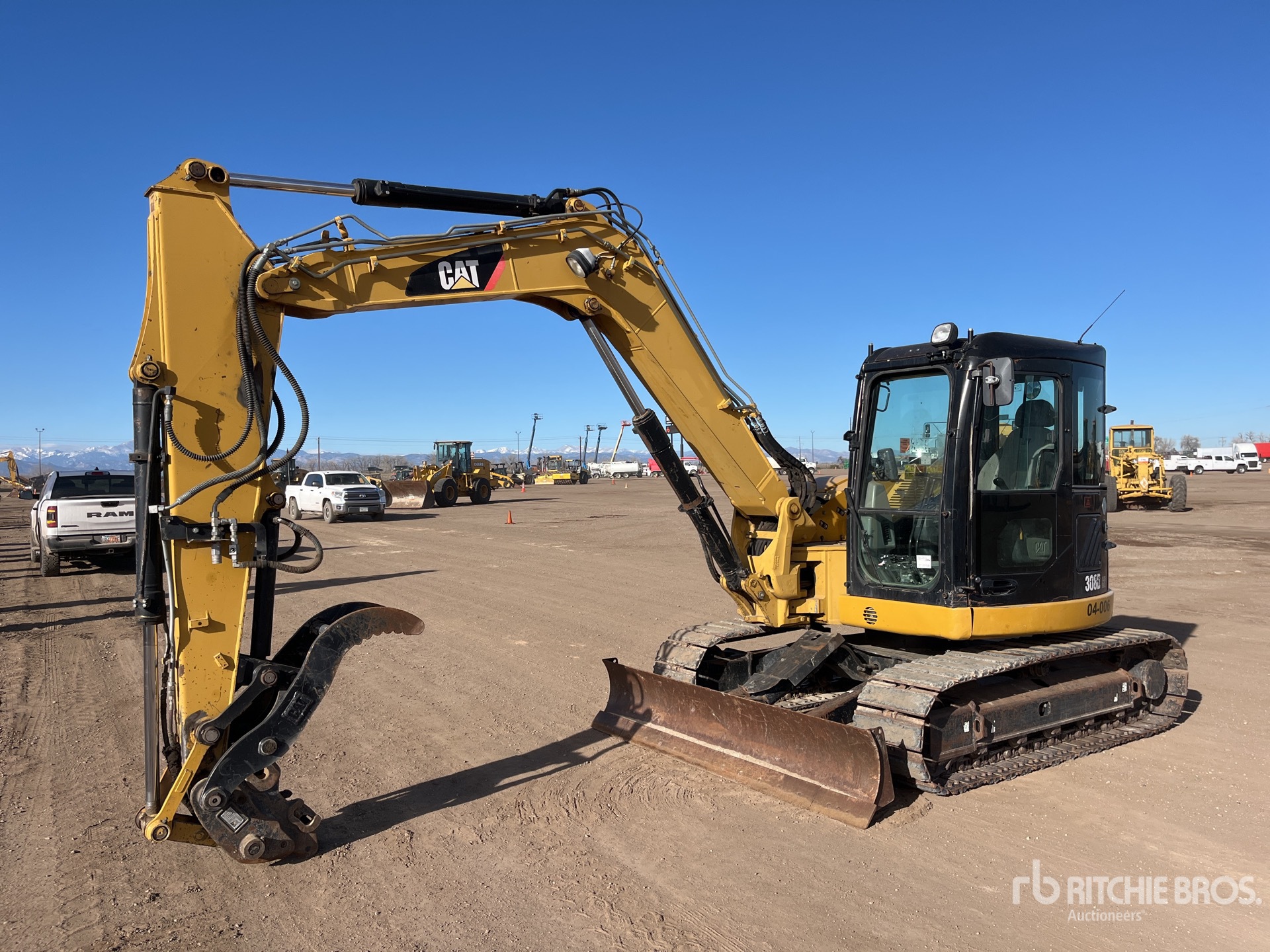 General Appearance with Picture, Left Front Corner