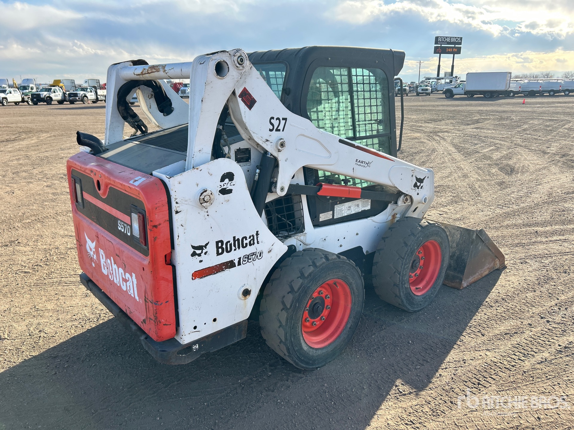 General Appearance with Picture, Right Rear Corner