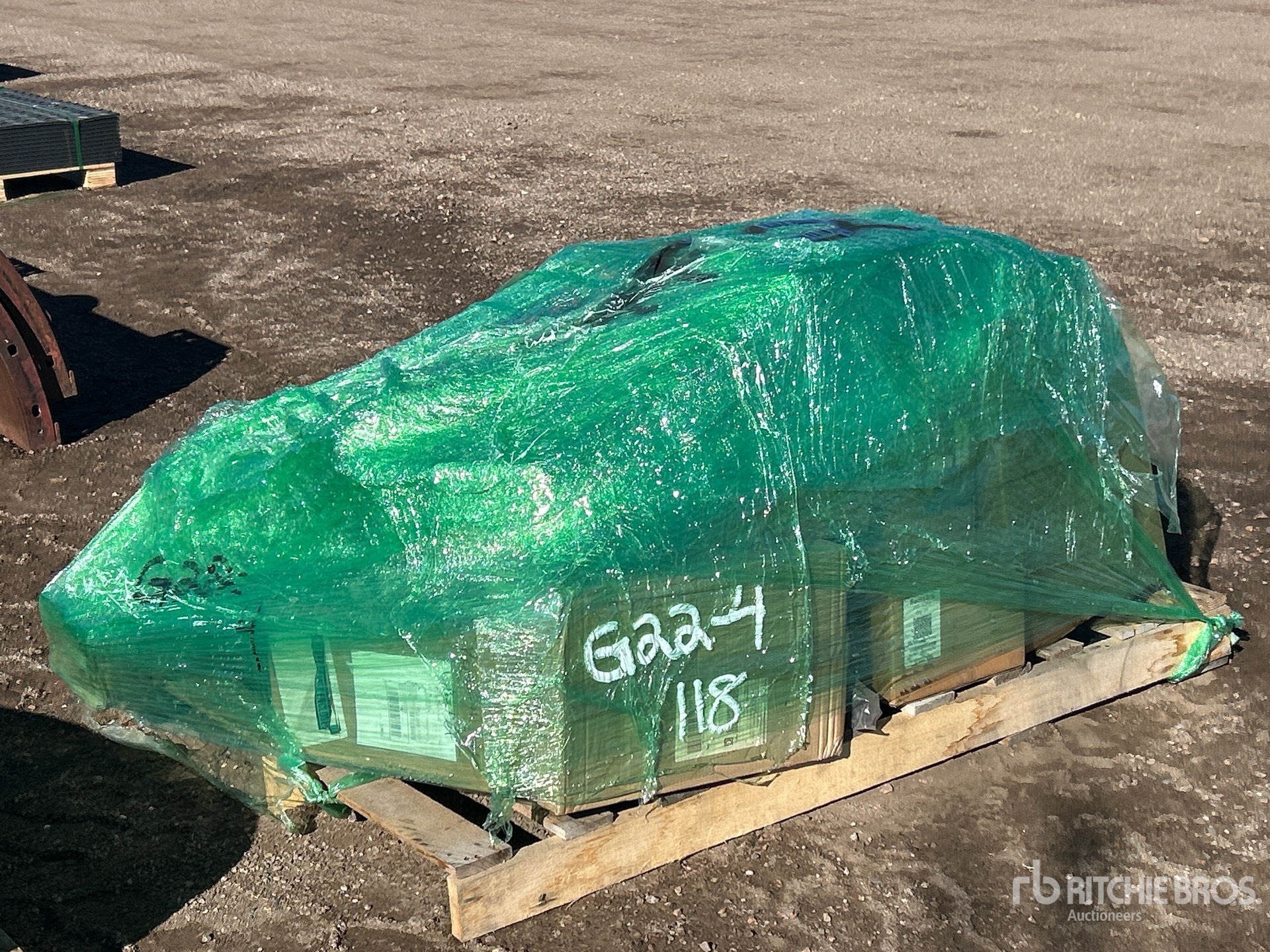 General Appearance with Picture, Left Front Corner