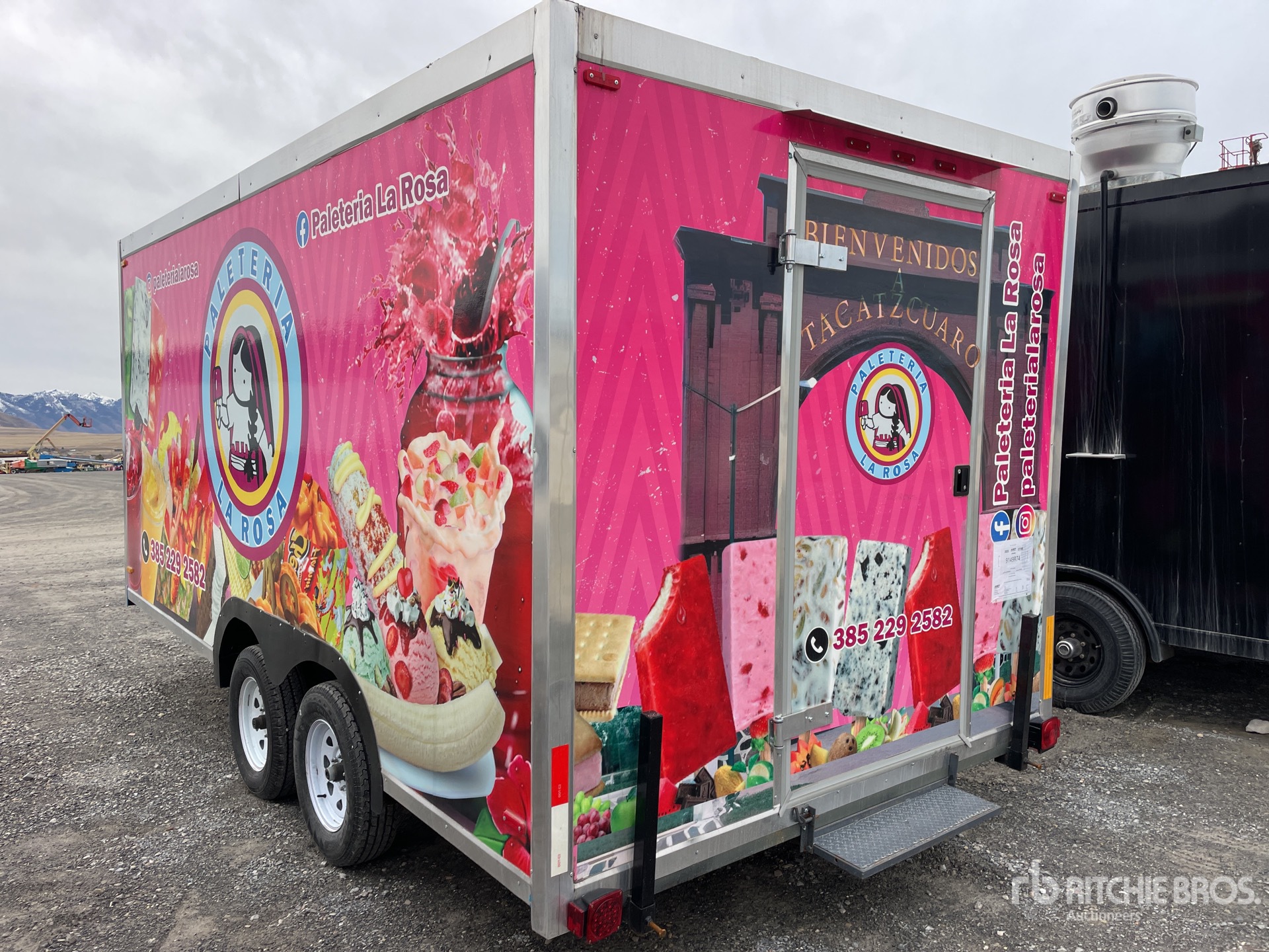 General Appearance with Picture, Left Rear Corner