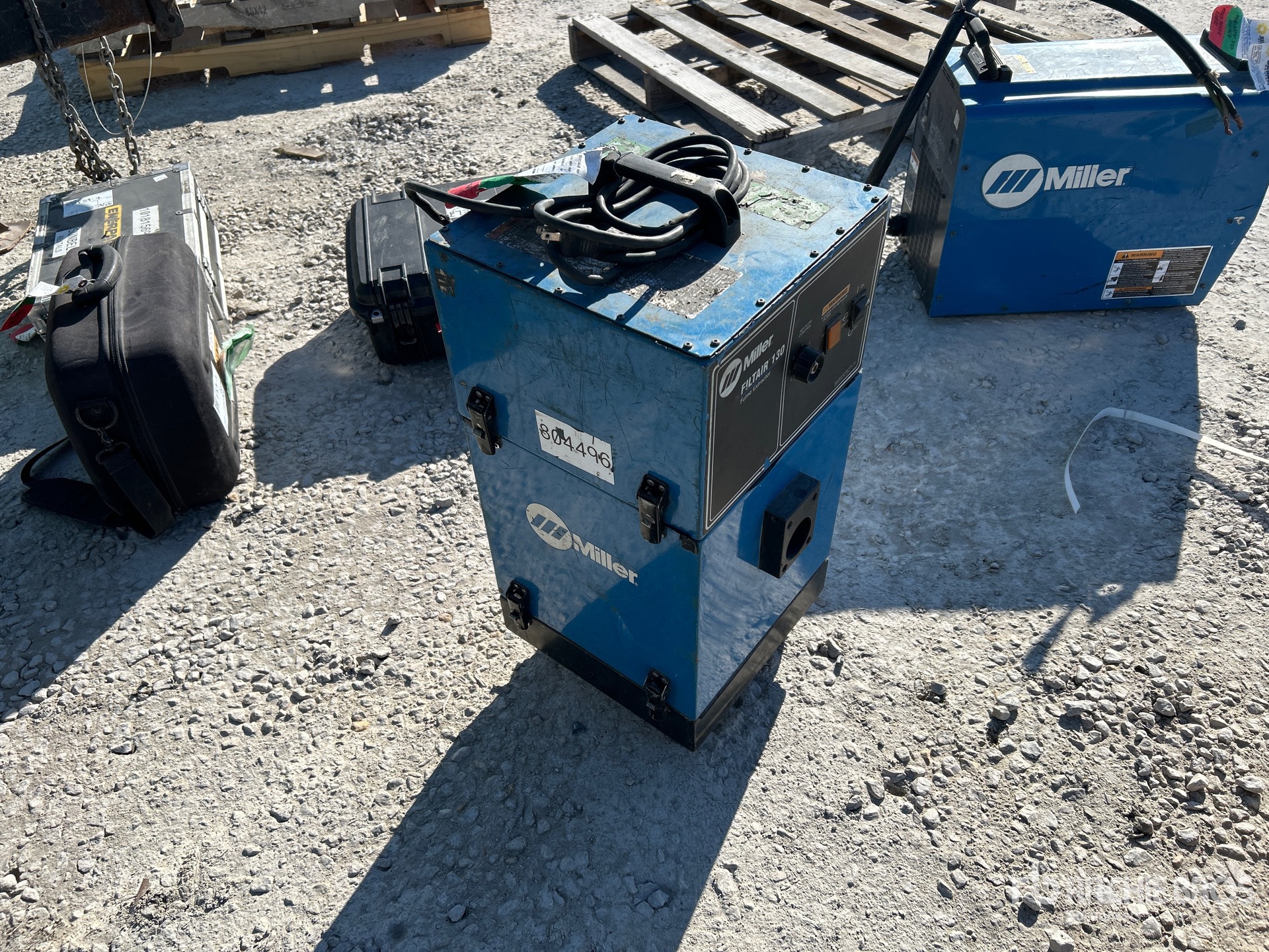 Aspect général with Image, coin arrière droit