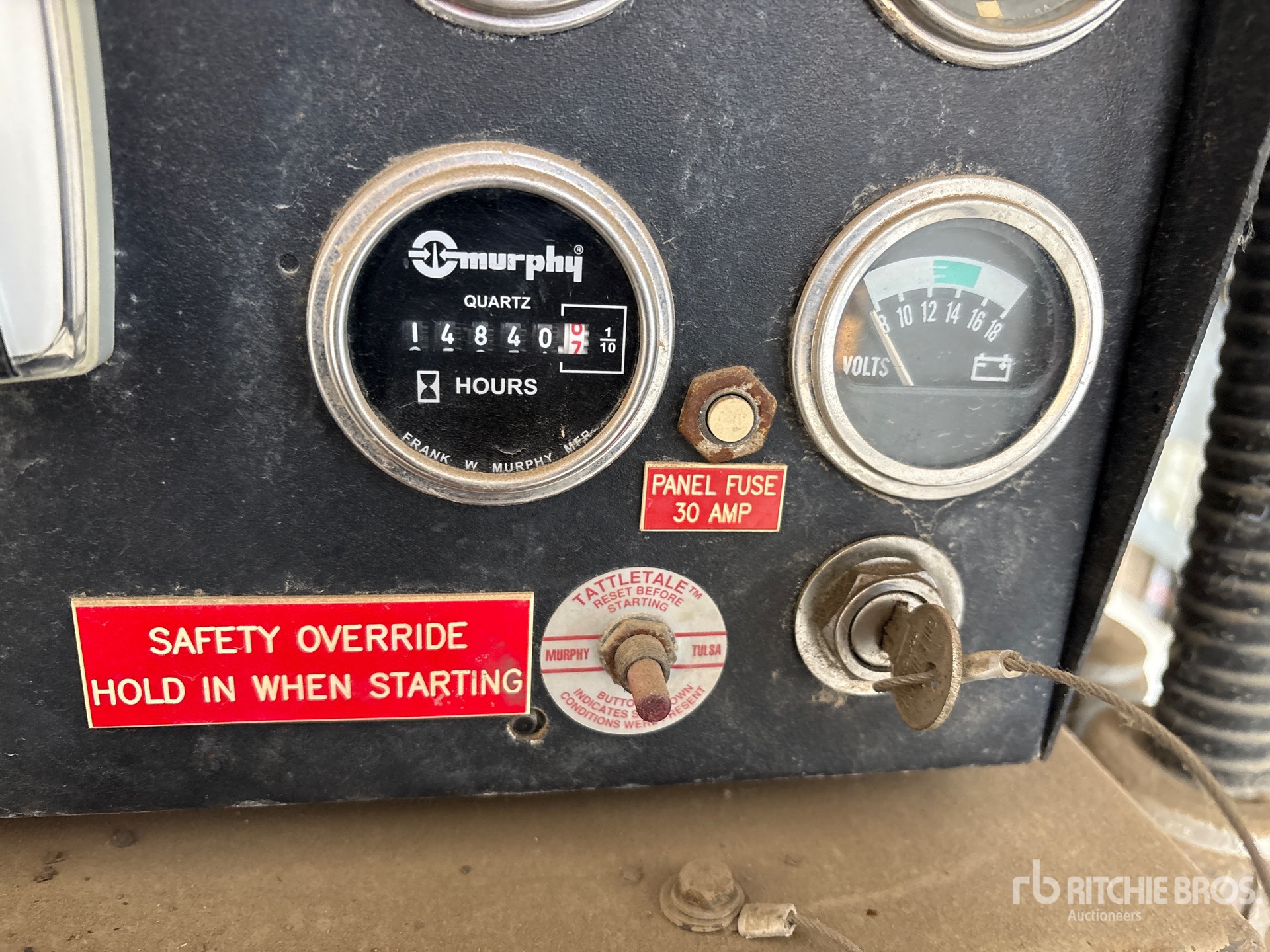 General Appearance with Hour Meter / Odometer