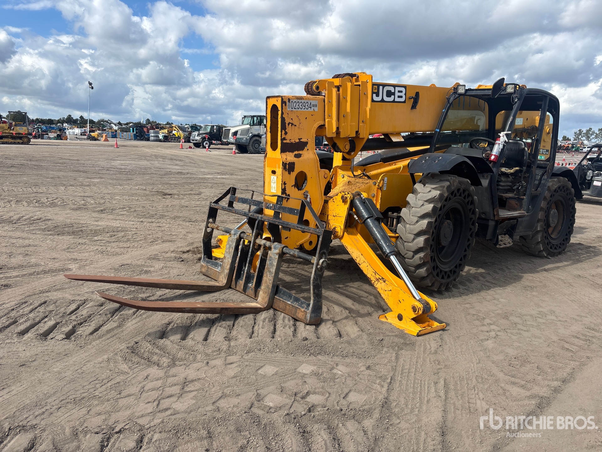 General Appearance with Image, coin avant gauche