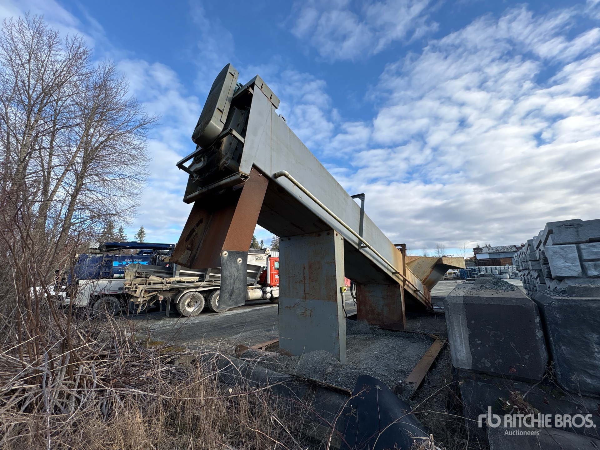 General Appearance with Imagen: esquina trasera derecha