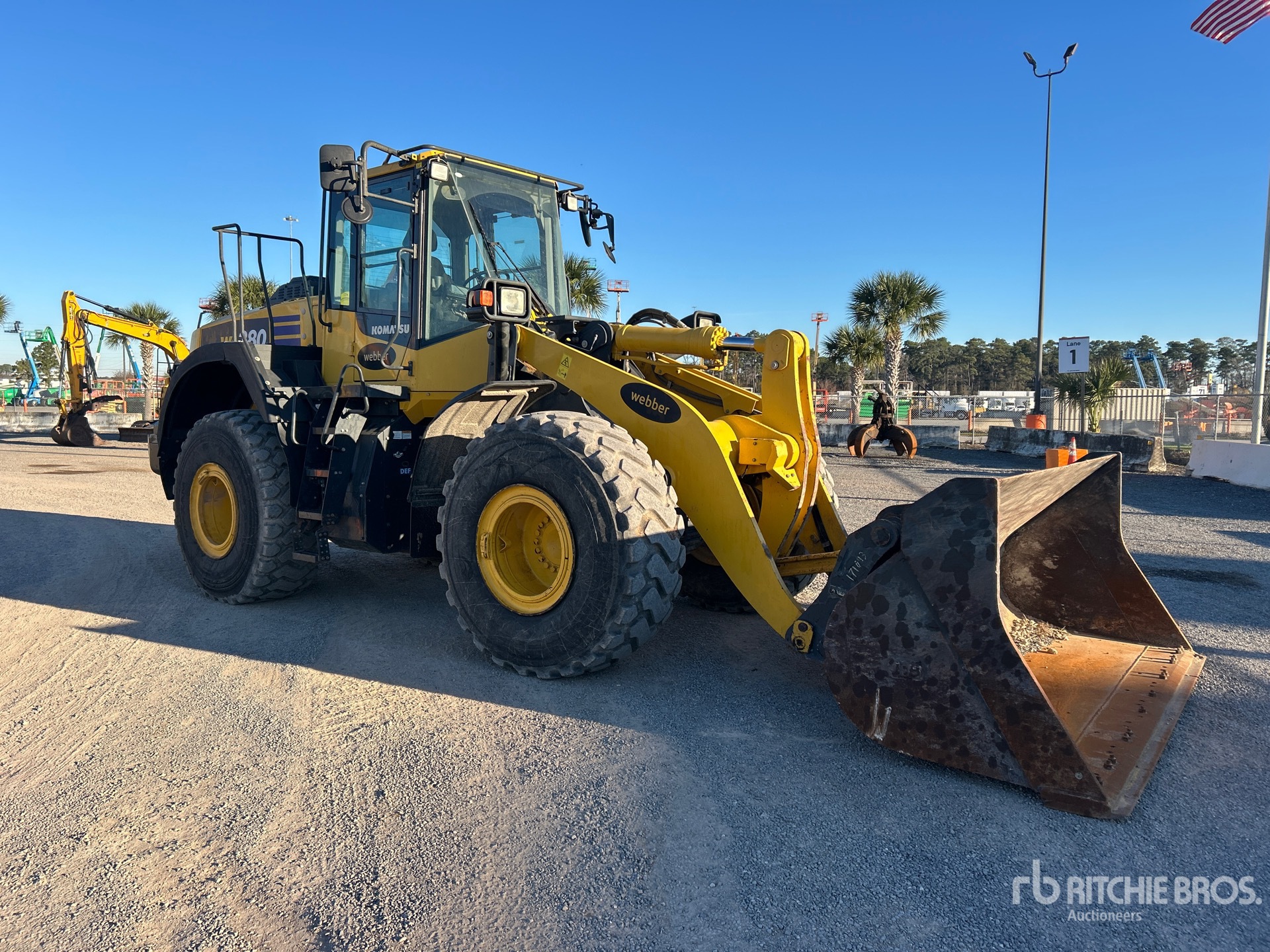 General Appearance with Picture, Right Front Corner