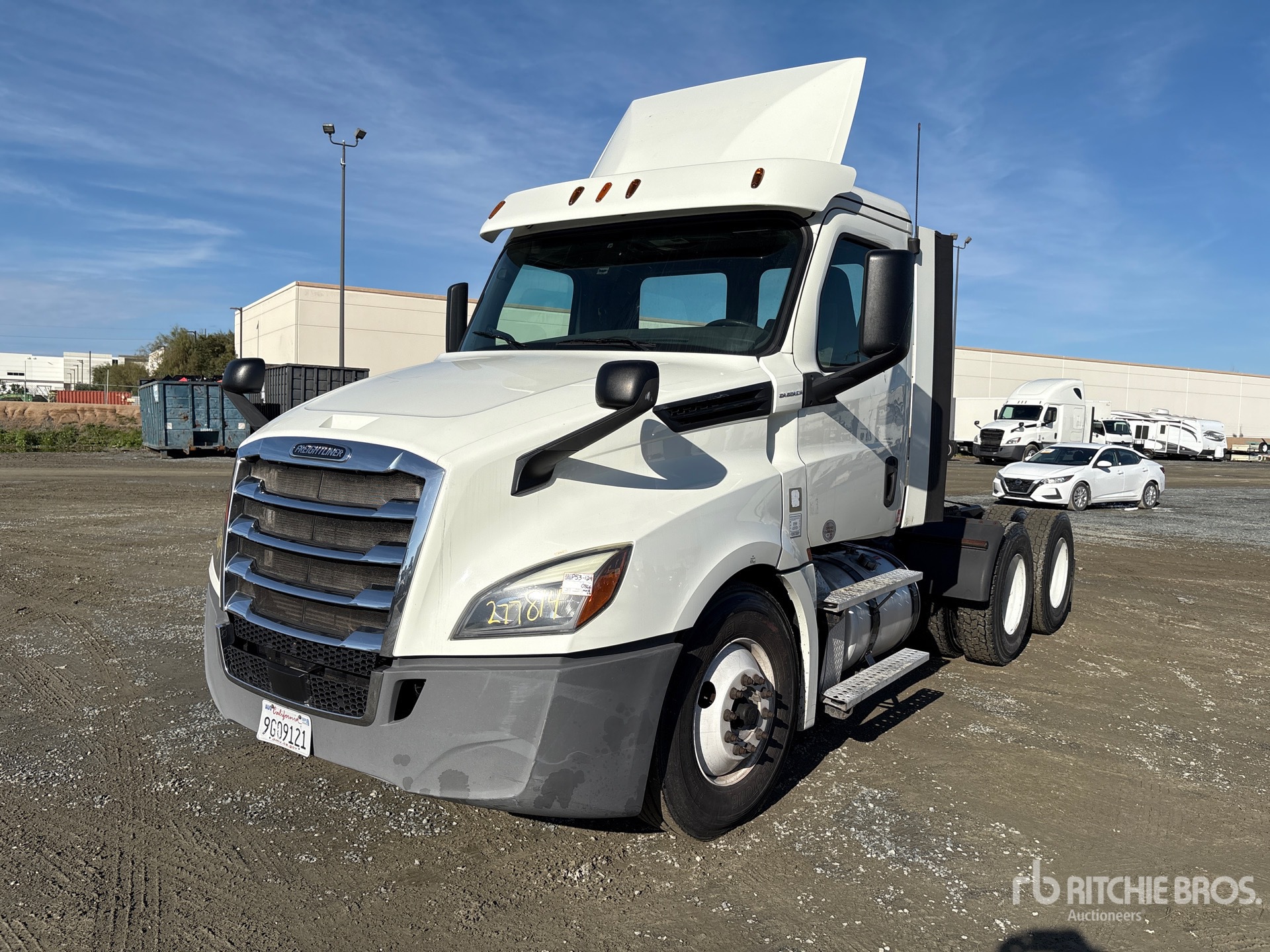 General Appearance with Image, coin avant gauche