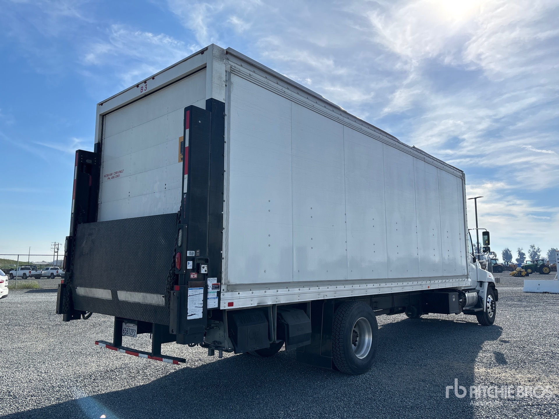 General Appearance with Imagen: esquina trasera derecha