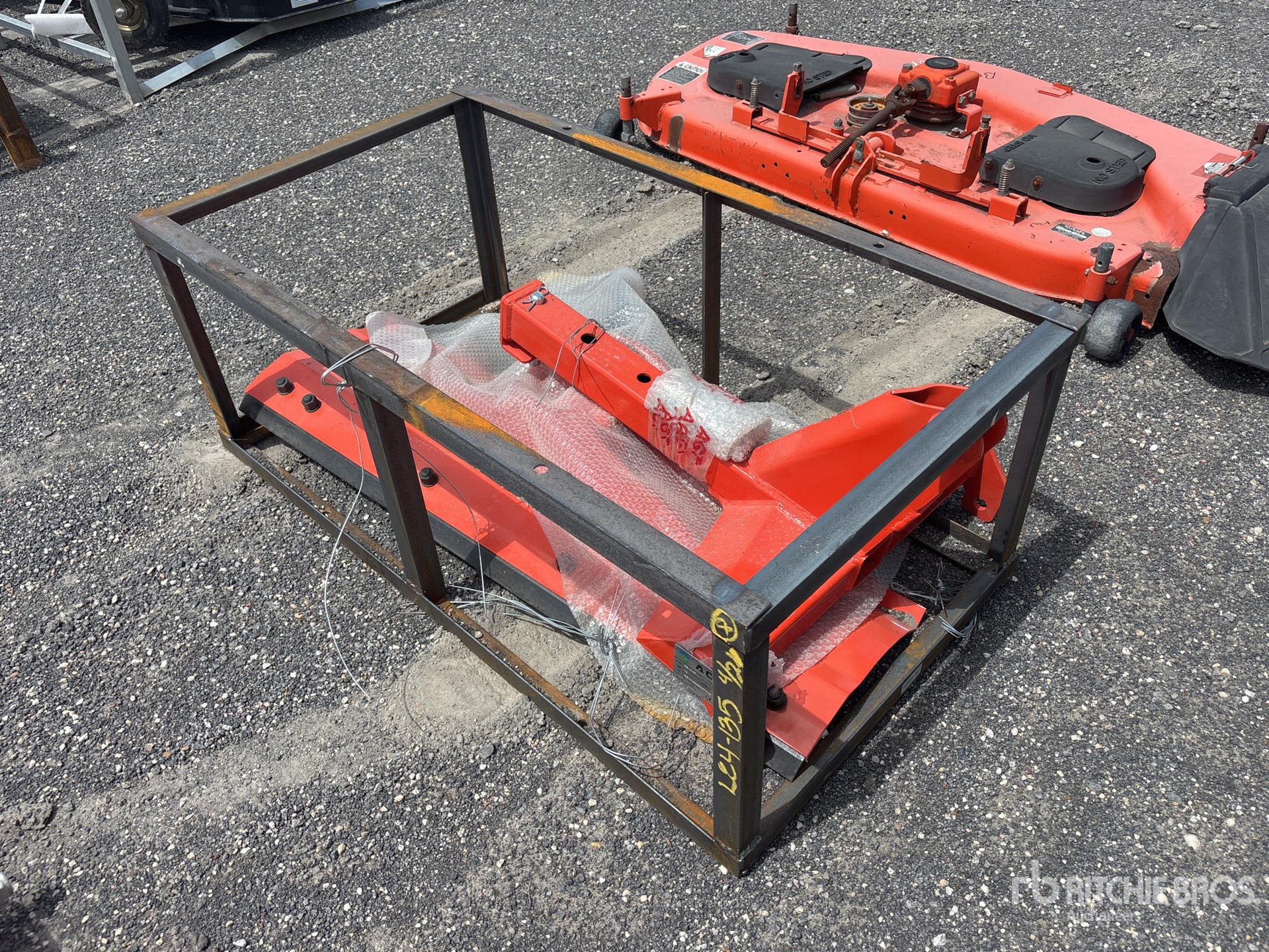 General Appearance with Bild, Ecke vorne links