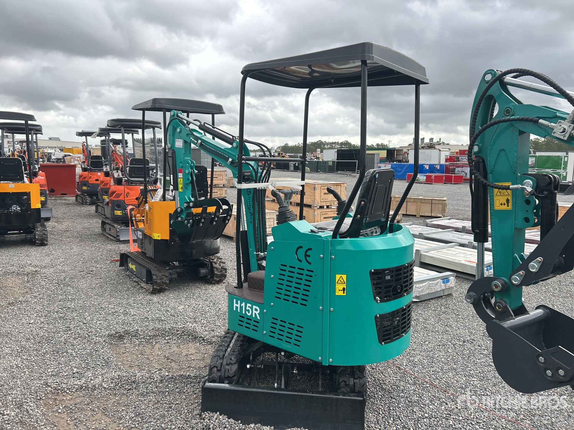 General Appearance with Picture, Left Rear Corner