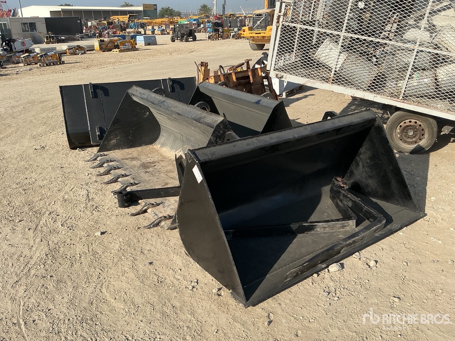 General Appearance with Foto, angolo anteriore destro