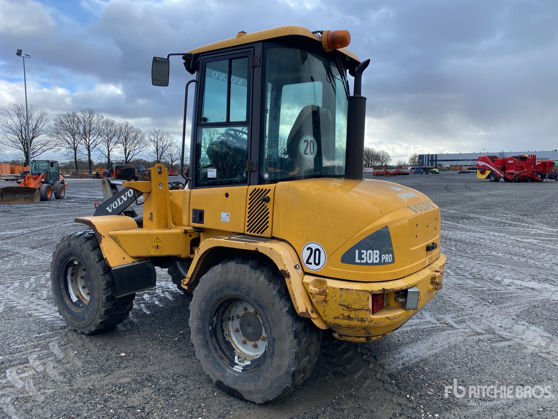 General Appearance with Picture, Left Rear Corner