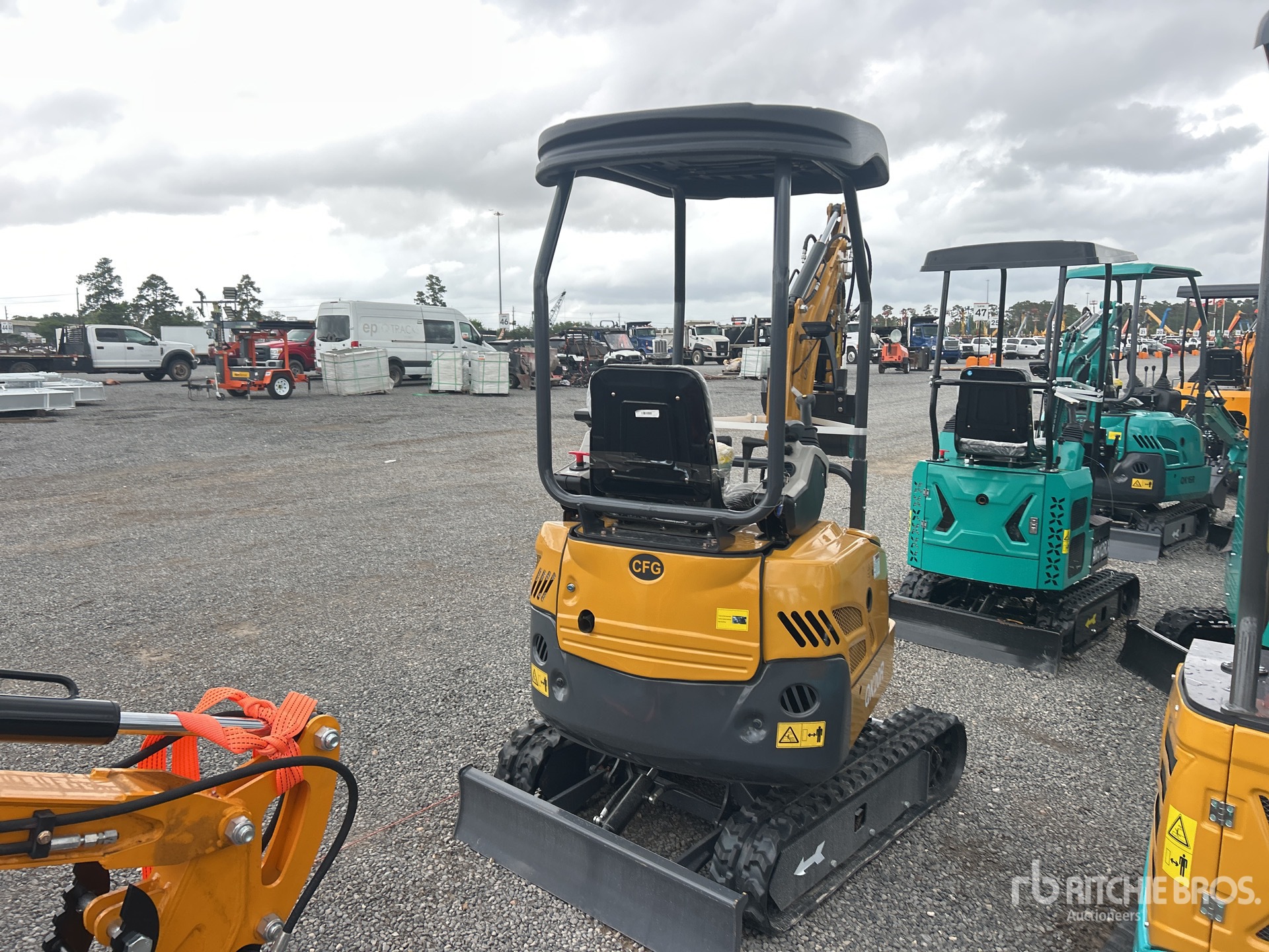 General Appearance with Picture, Right Rear Corner