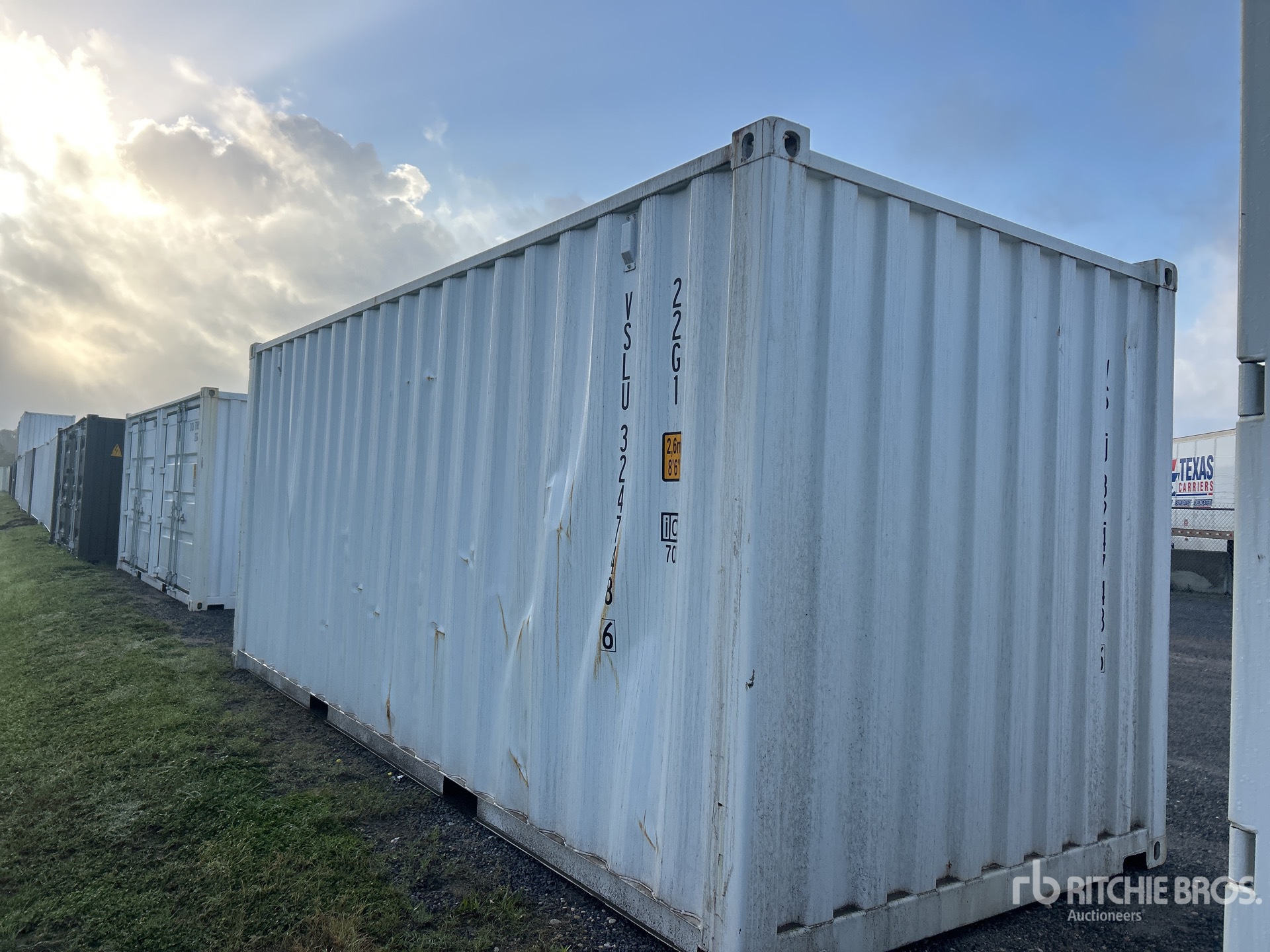 General Appearance with Picture, Right Front Corner