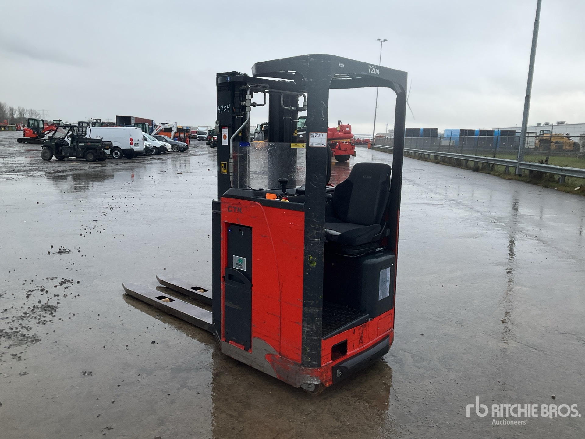 General Appearance with Picture, Left Rear Corner