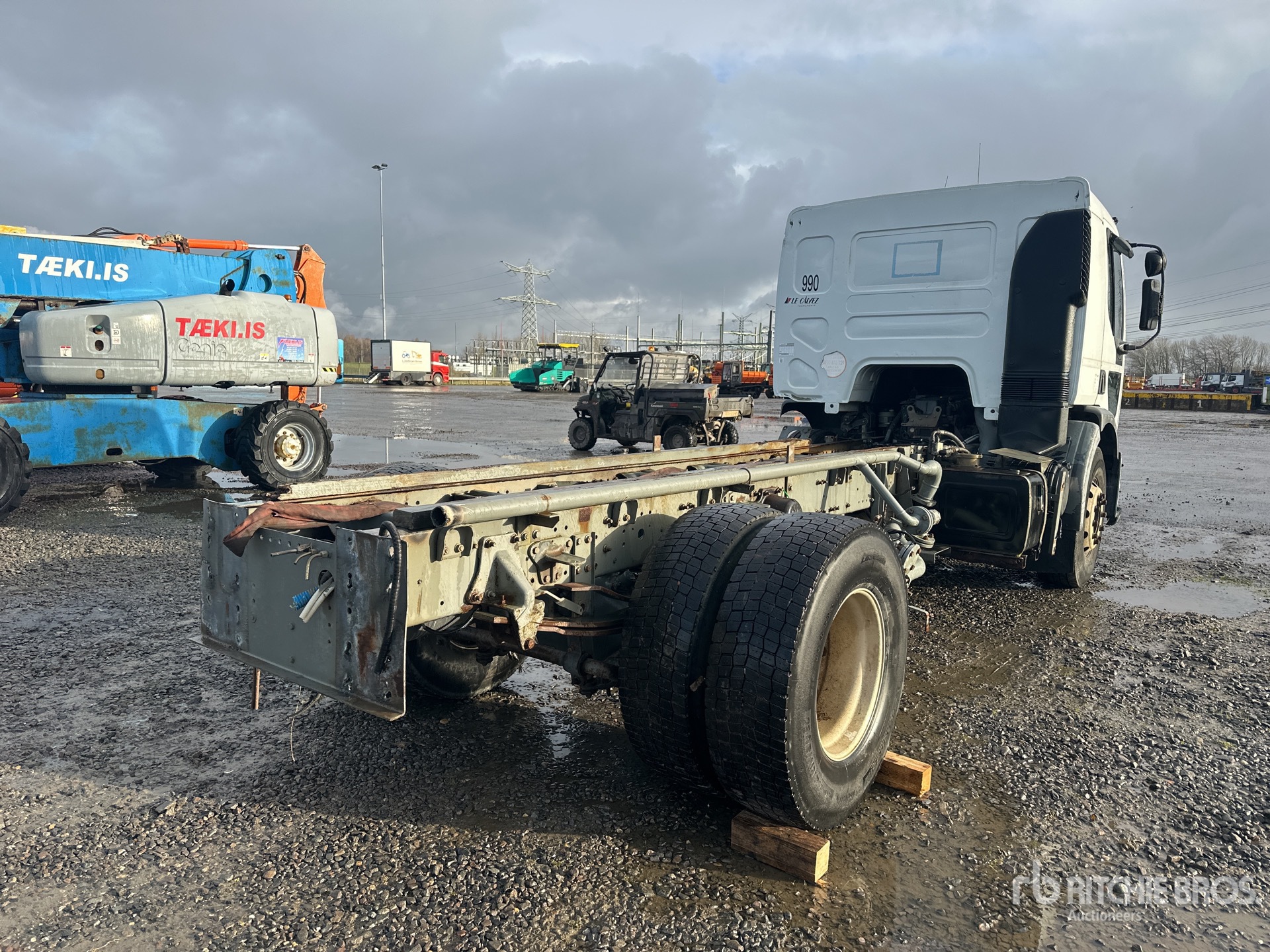 General Appearance with Imagen: esquina trasera derecha