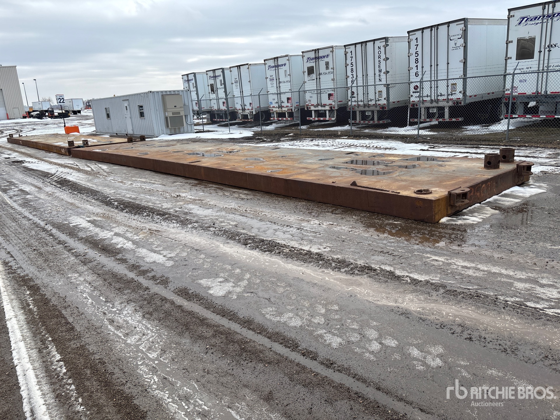 General Appearance with Bild, Ecke vorne links