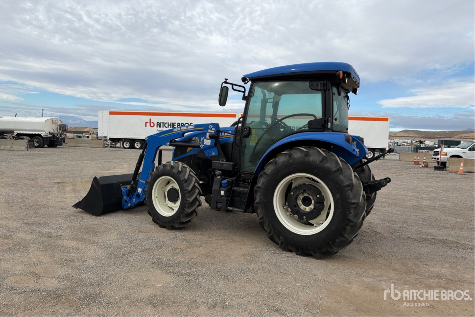 General Appearance with Bild, Ecke hinten links