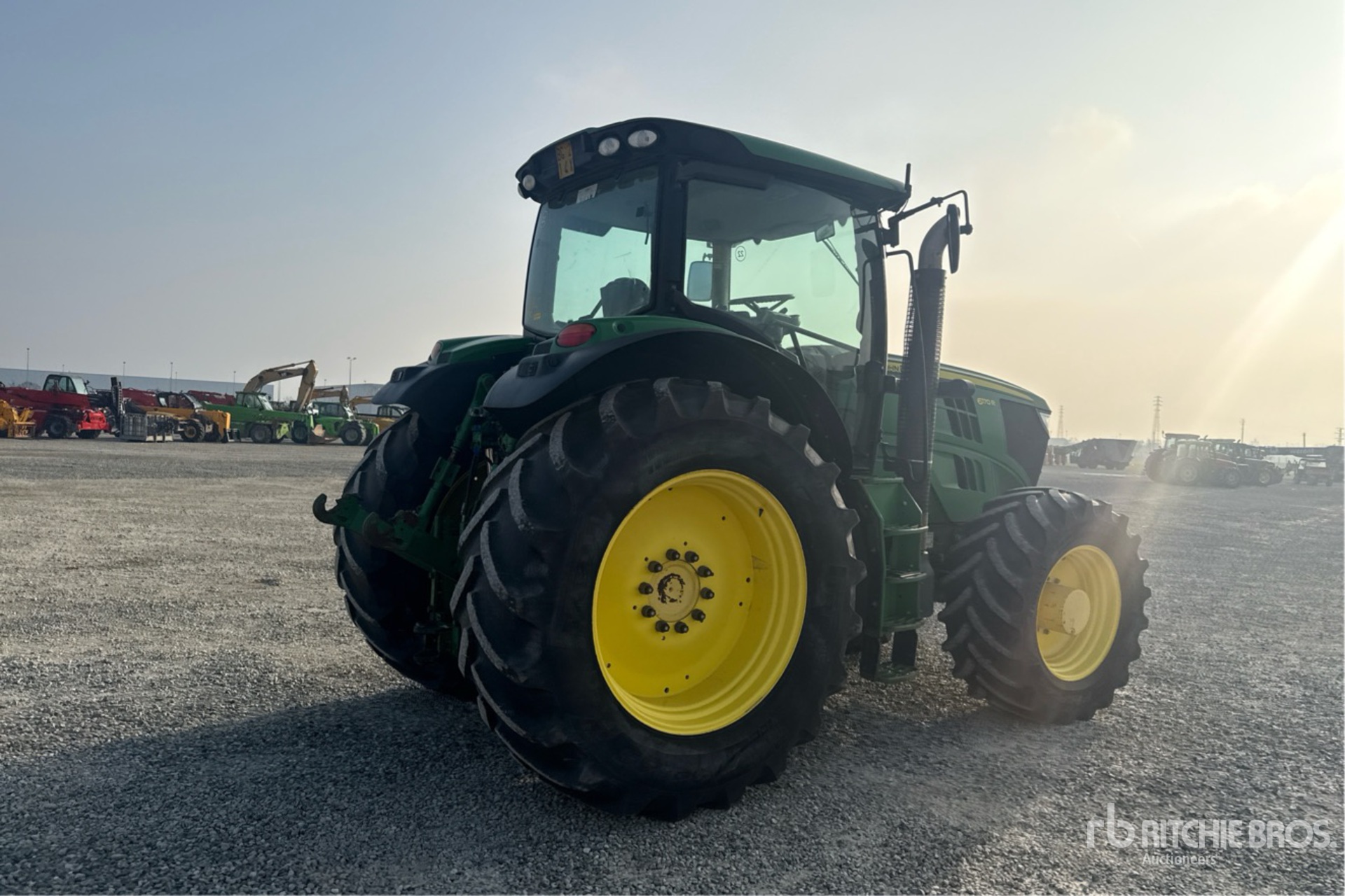 General Appearance with Imagen: esquina trasera derecha