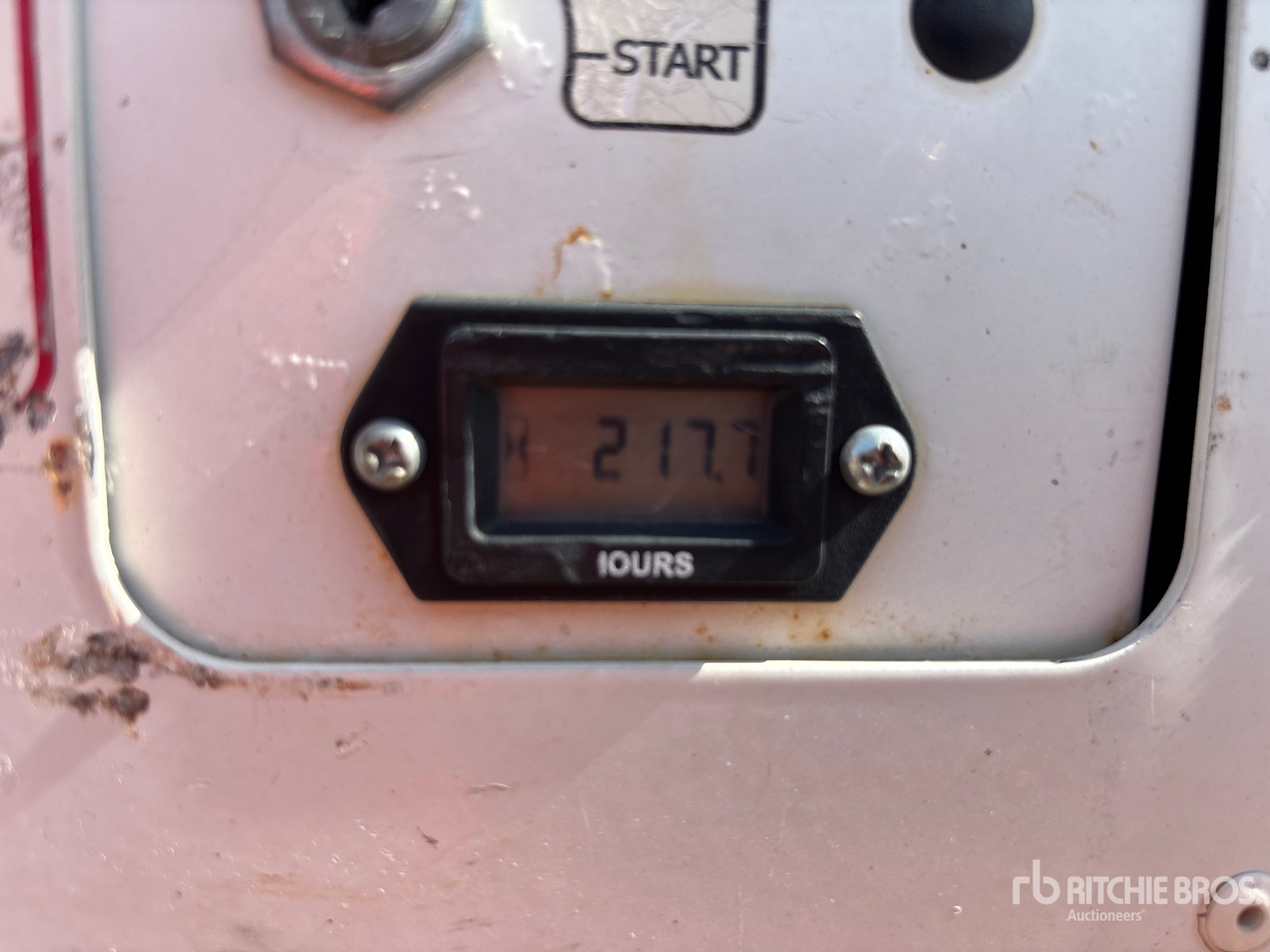 General Appearance with Hour Meter / Odometer
